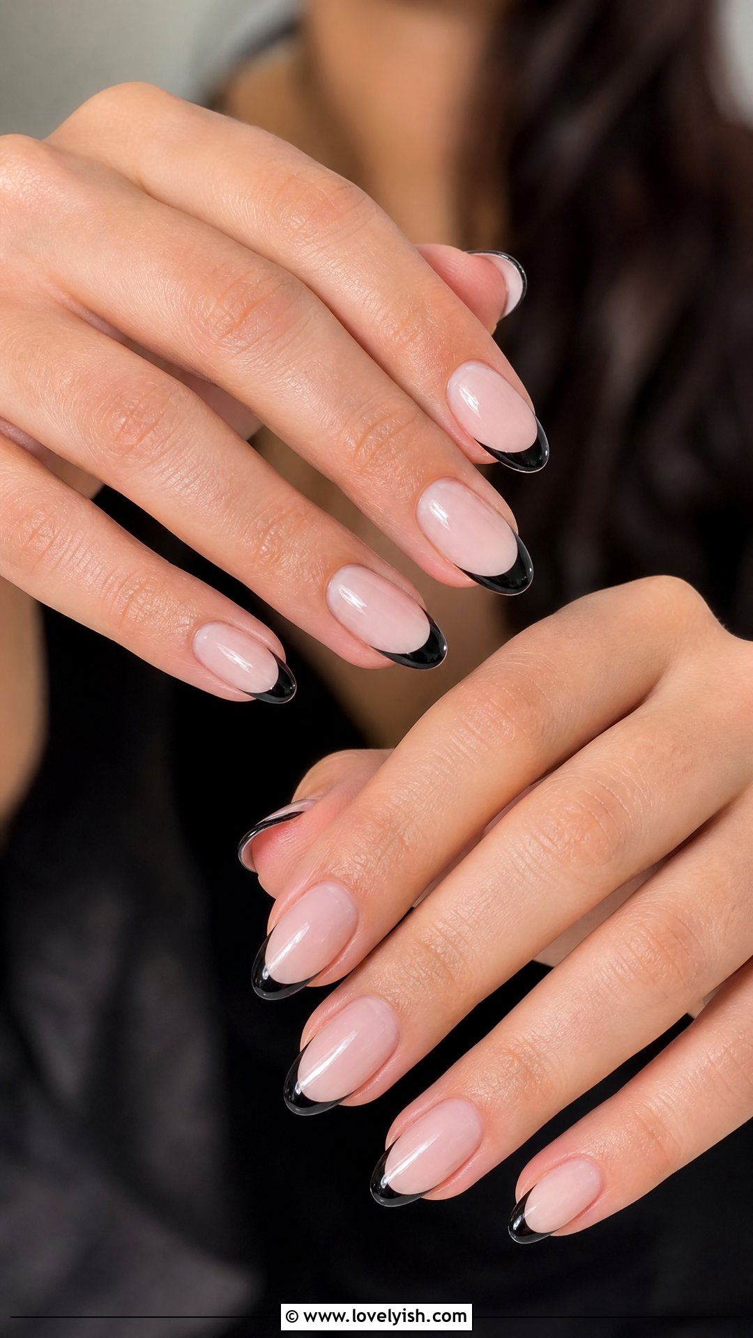 Classic Black French Tip Nails - 25 black and white nail art ideas - 25 black and white nail art ideas