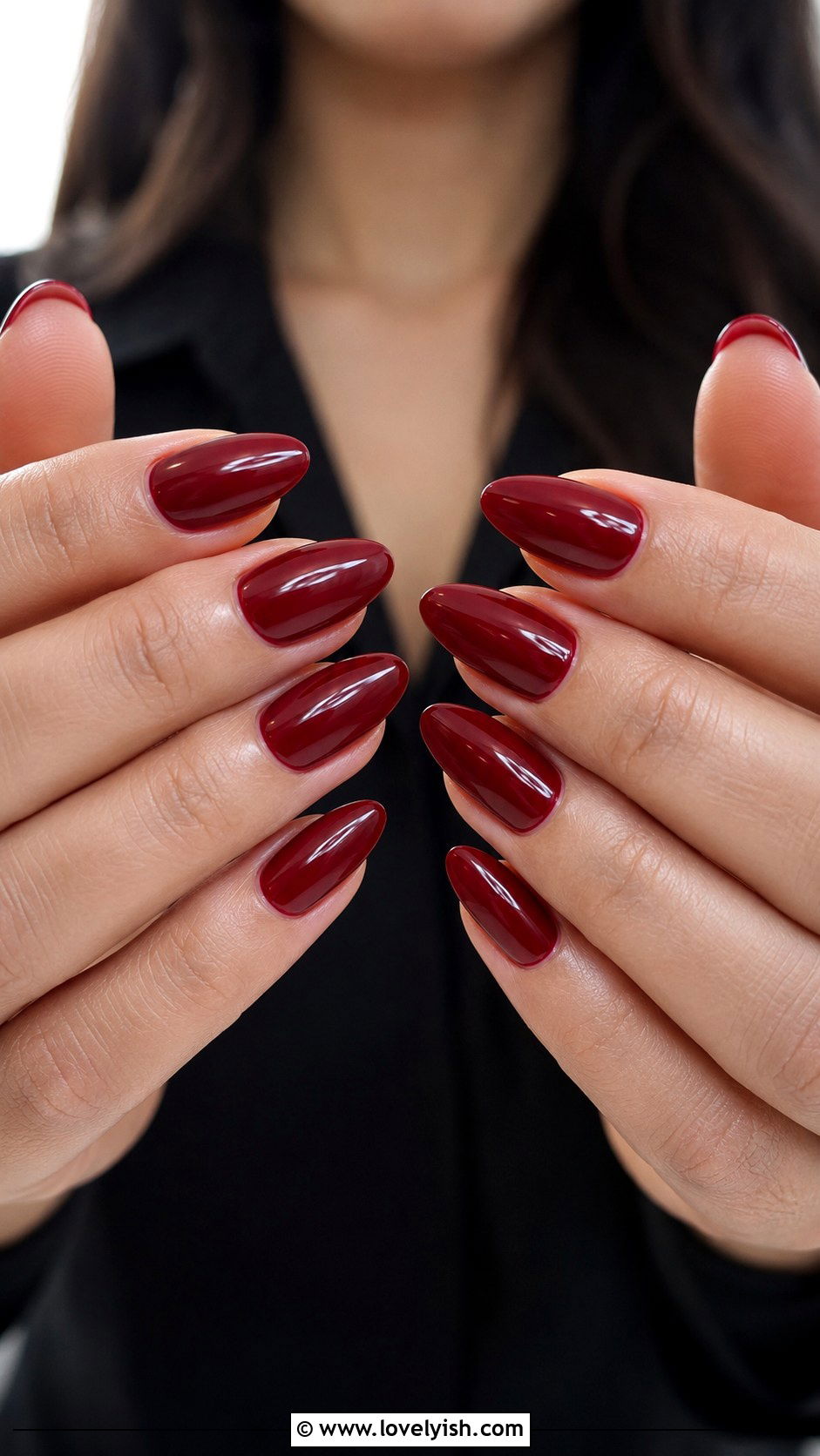 Classic Deep Red Glossy Nails - 25 elegant nail designs - 25 elegant nail designs