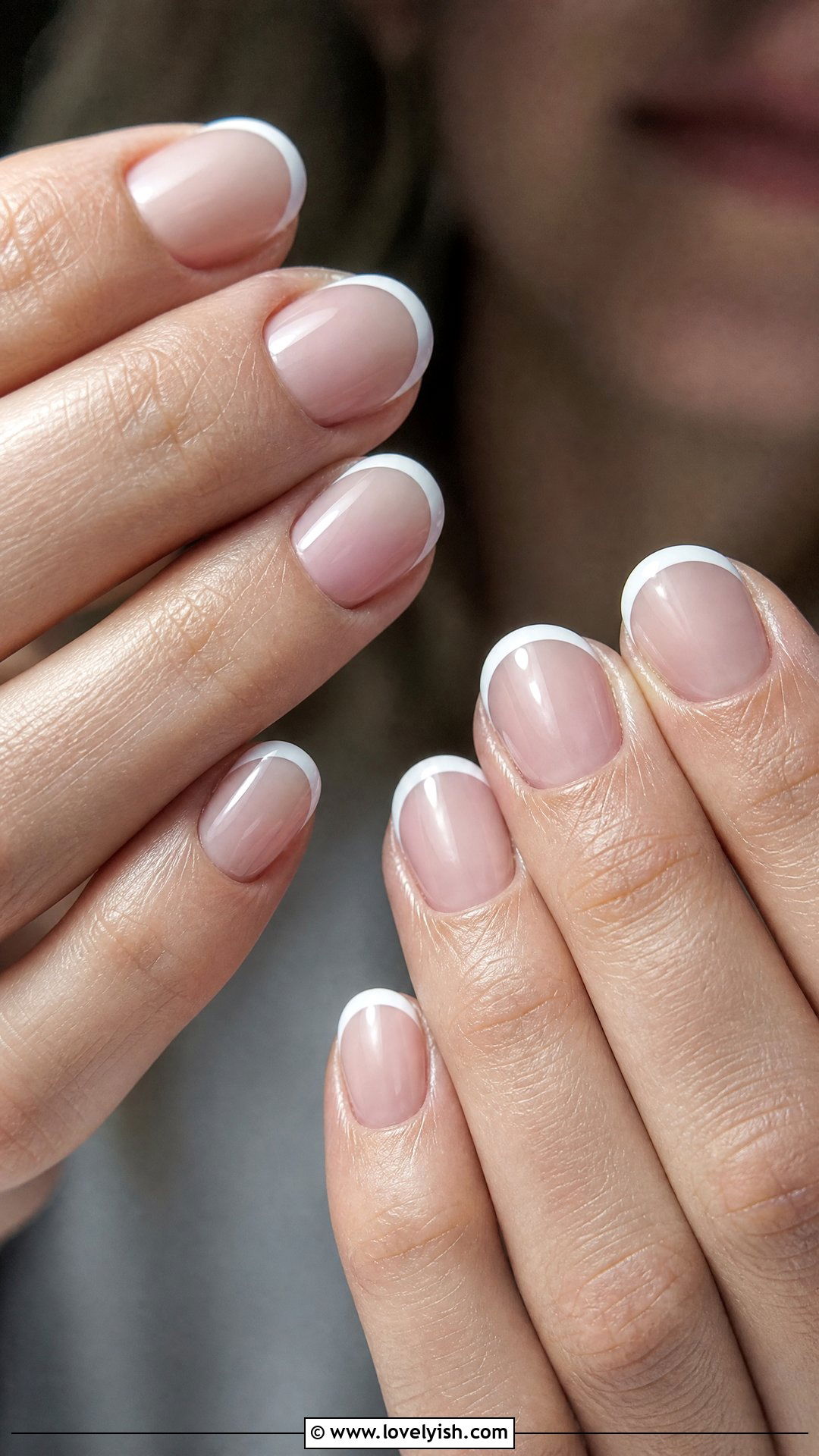Classic French Tip Short Oval Nails - 50 short oval nails - 50 short oval nails