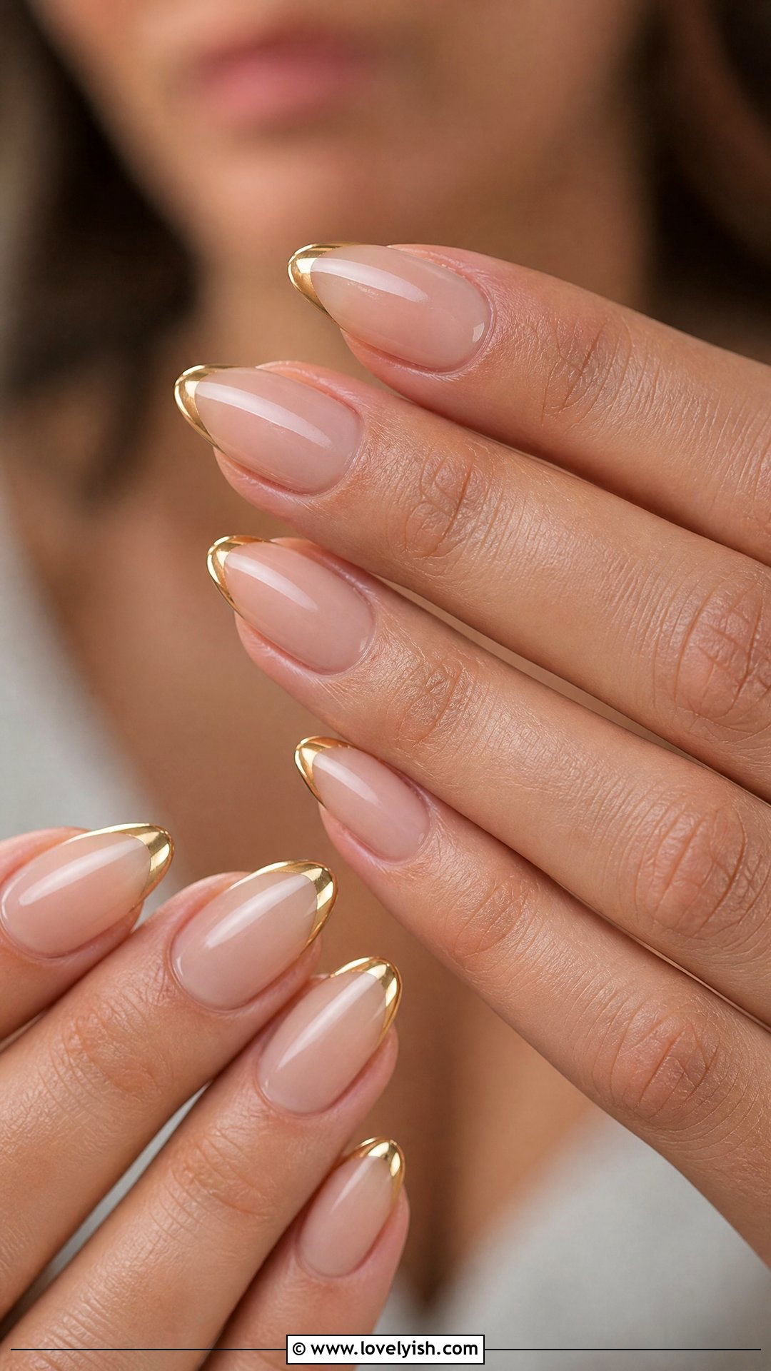 Classic Gold French Tip Nails - 25 gold nail designs - 25 gold nail designs