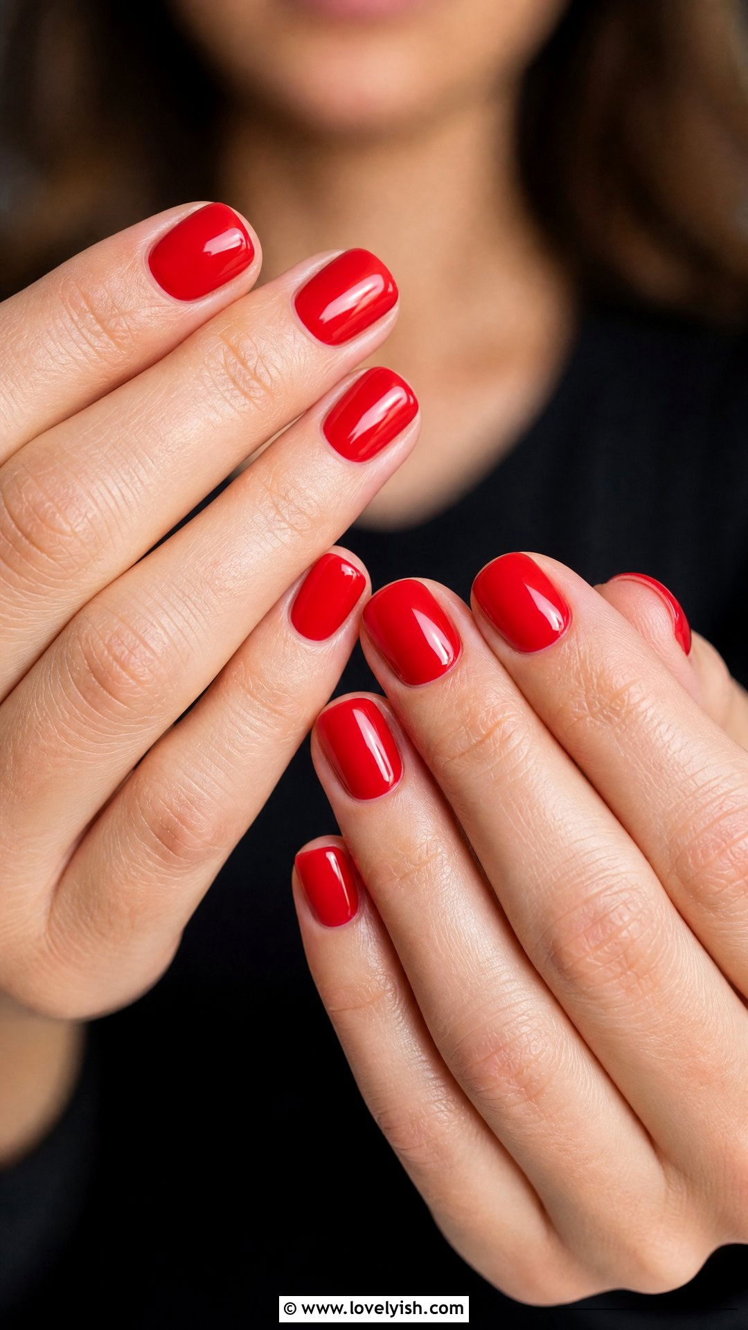 Classic Red Glossy Nails - 25 classy nail ideas - 25 classy nail ideas