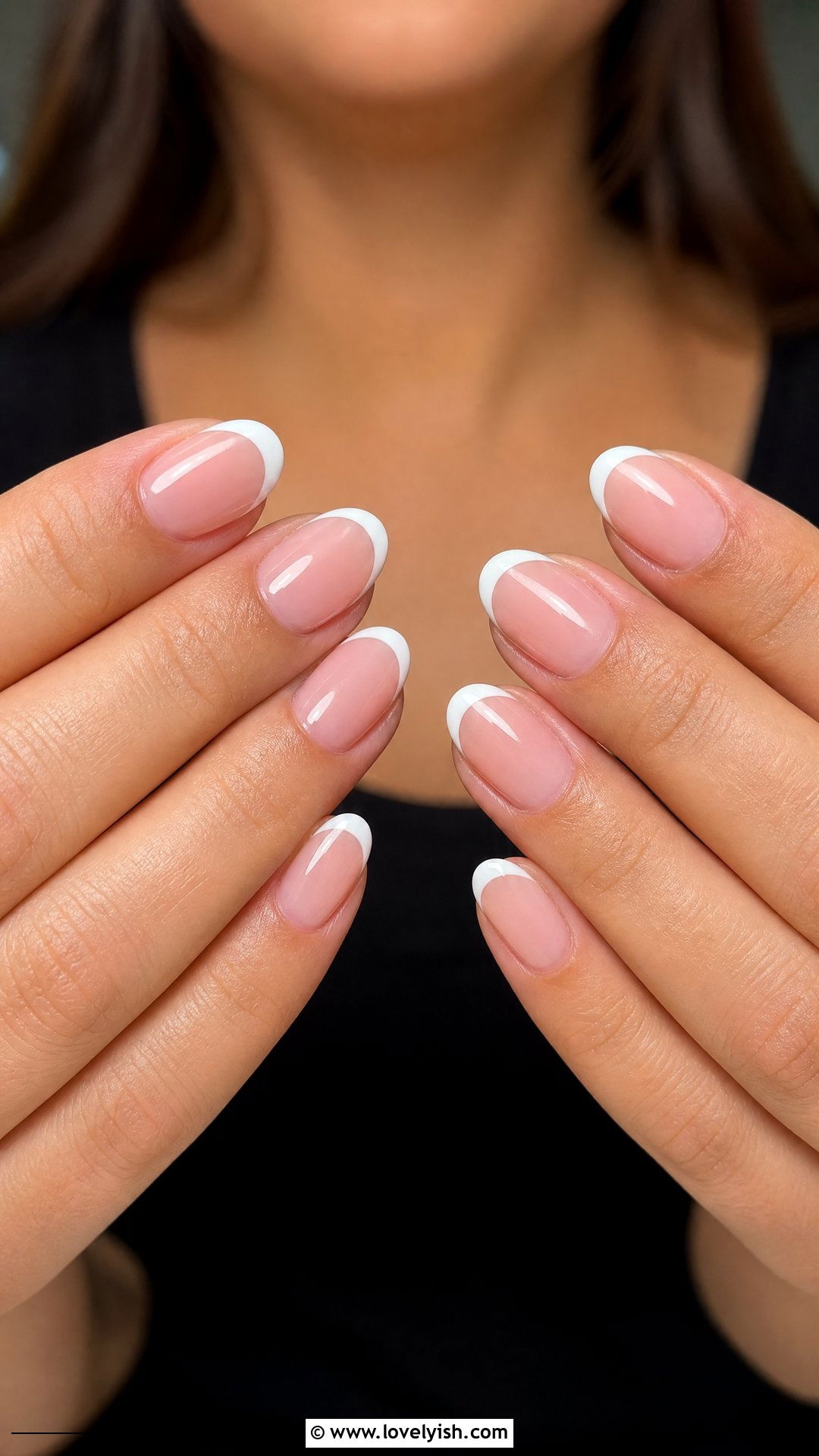 Classic White French Tip Nails - 25 beginner nail designs - 25 beginner nail designs
