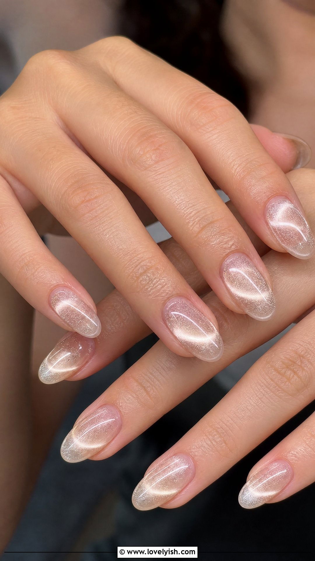 50 Clear Nails: Minimalist Designs for a Chic Look