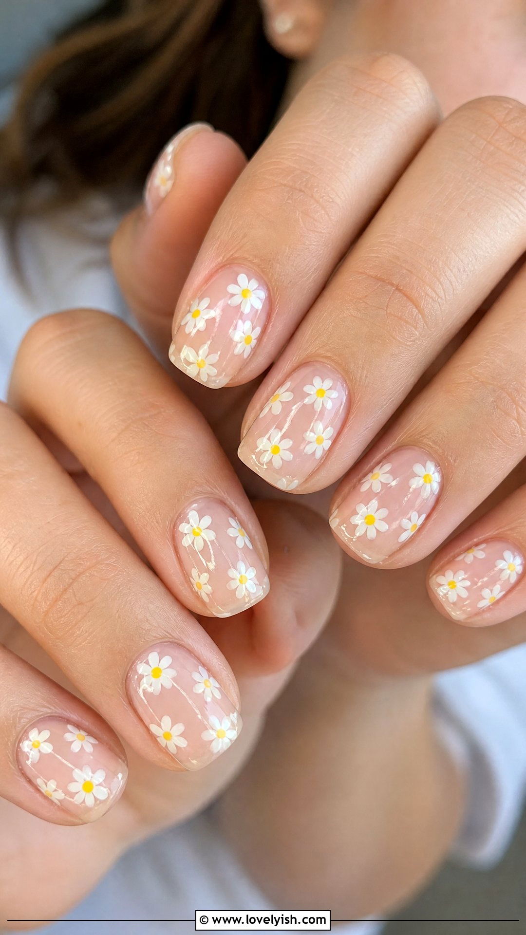 Clear Nails With Daisy Print - 50 clear nails - 50 clear nails
