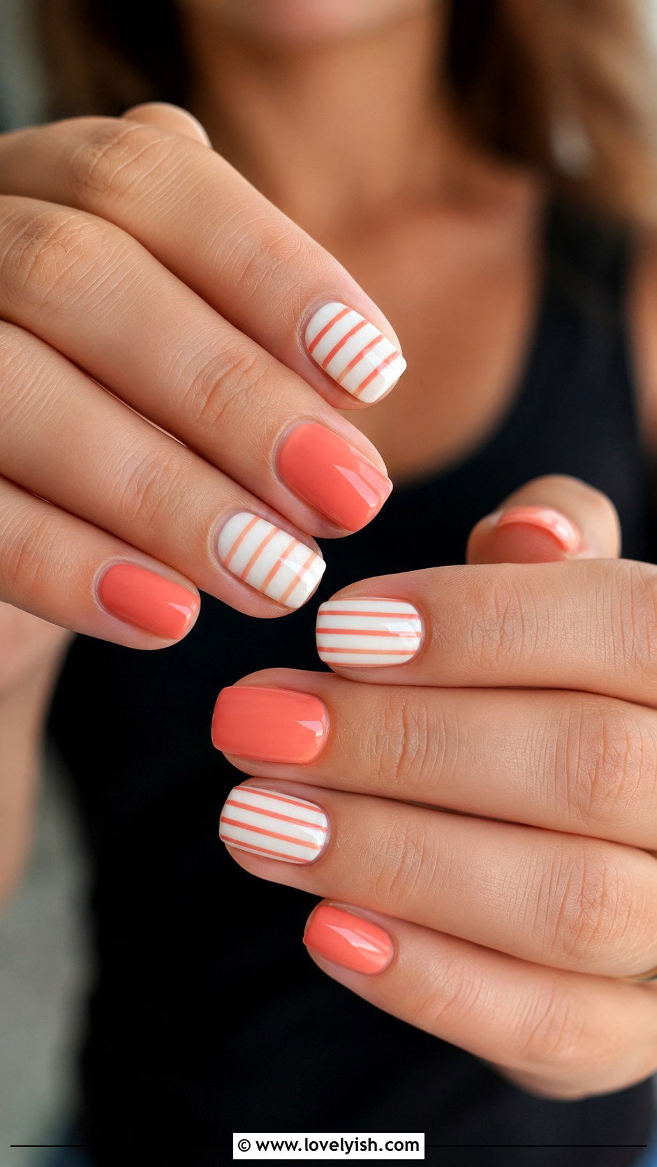 Coral Stripe Beach Nails - 50 preppy nails - 50 preppy nails