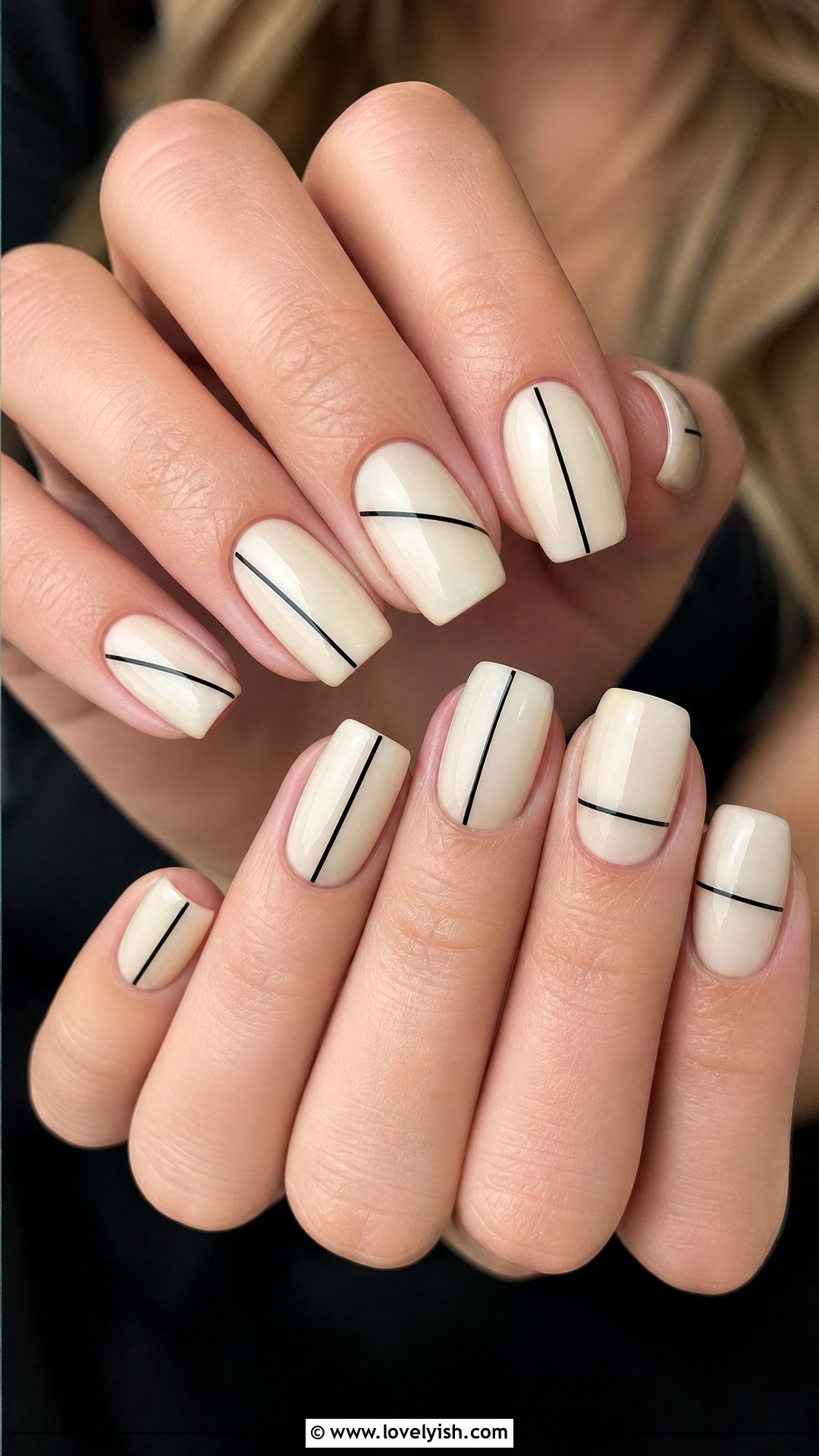 Cream Beige with Black Lines - 50 medium nails - 50 medium nails