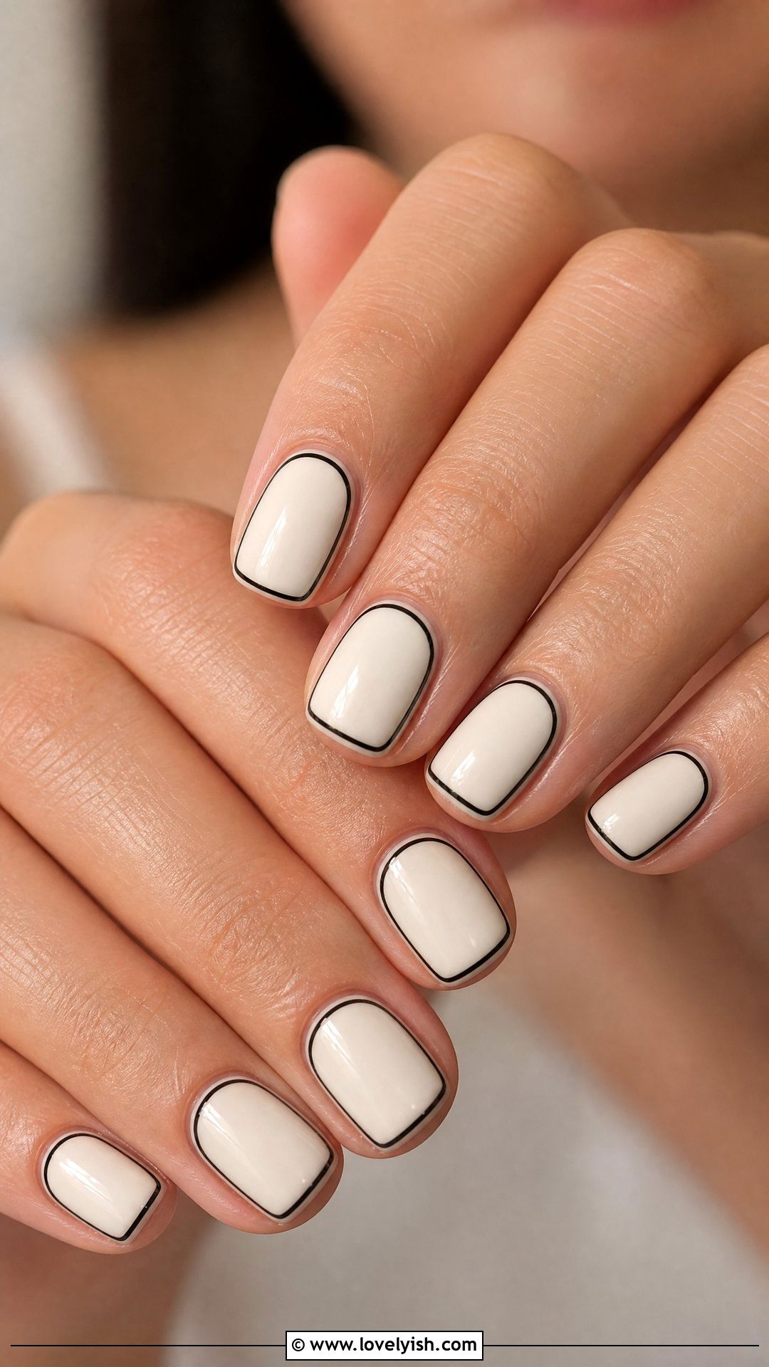 Cream Nails With Black Outline - 50 dainty nails - 50 dainty nails