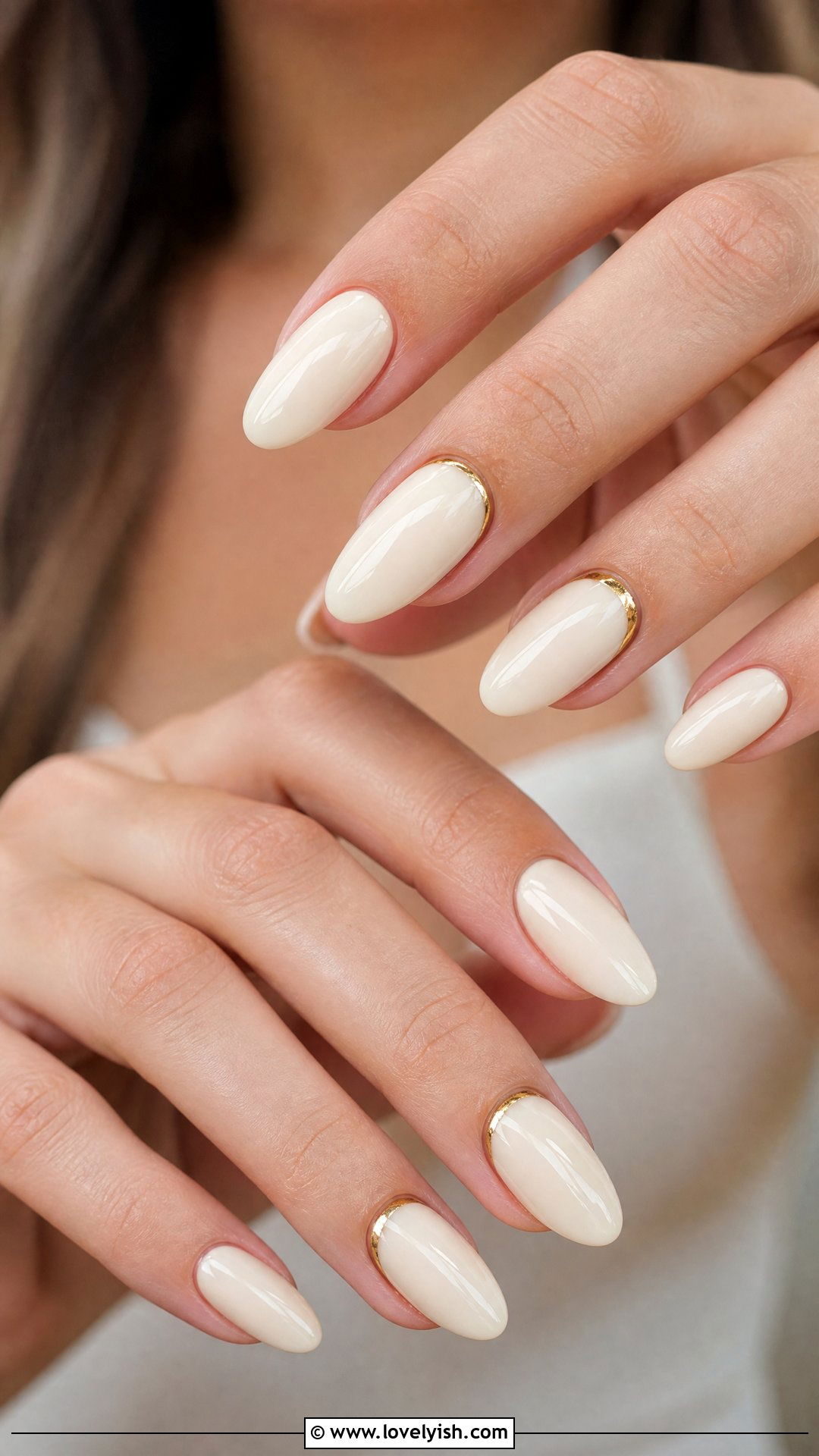 Cream Nails with Gold Accents - 50 mothers day nail designs - 50 mothers day nail designs