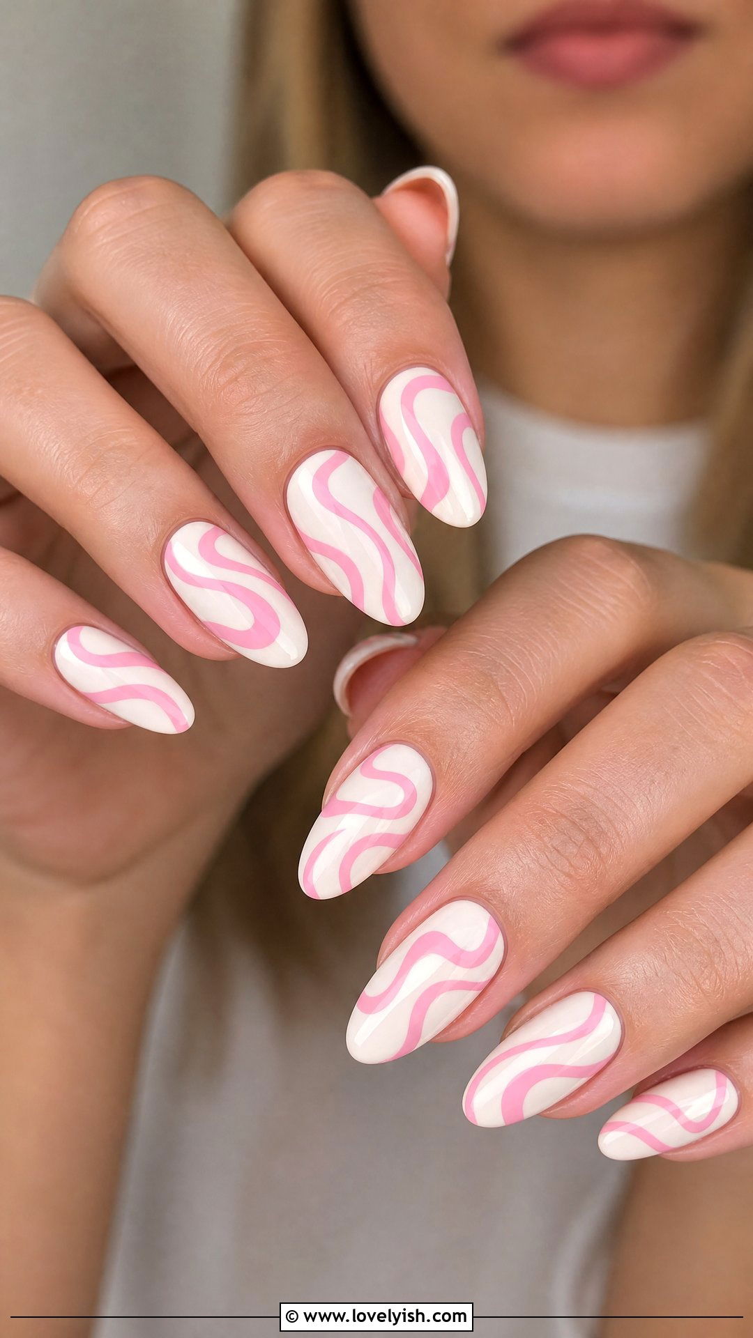 Cream and Pink Swirl Nails - 50 simple spring nail designs - 50 simple spring nail designs
