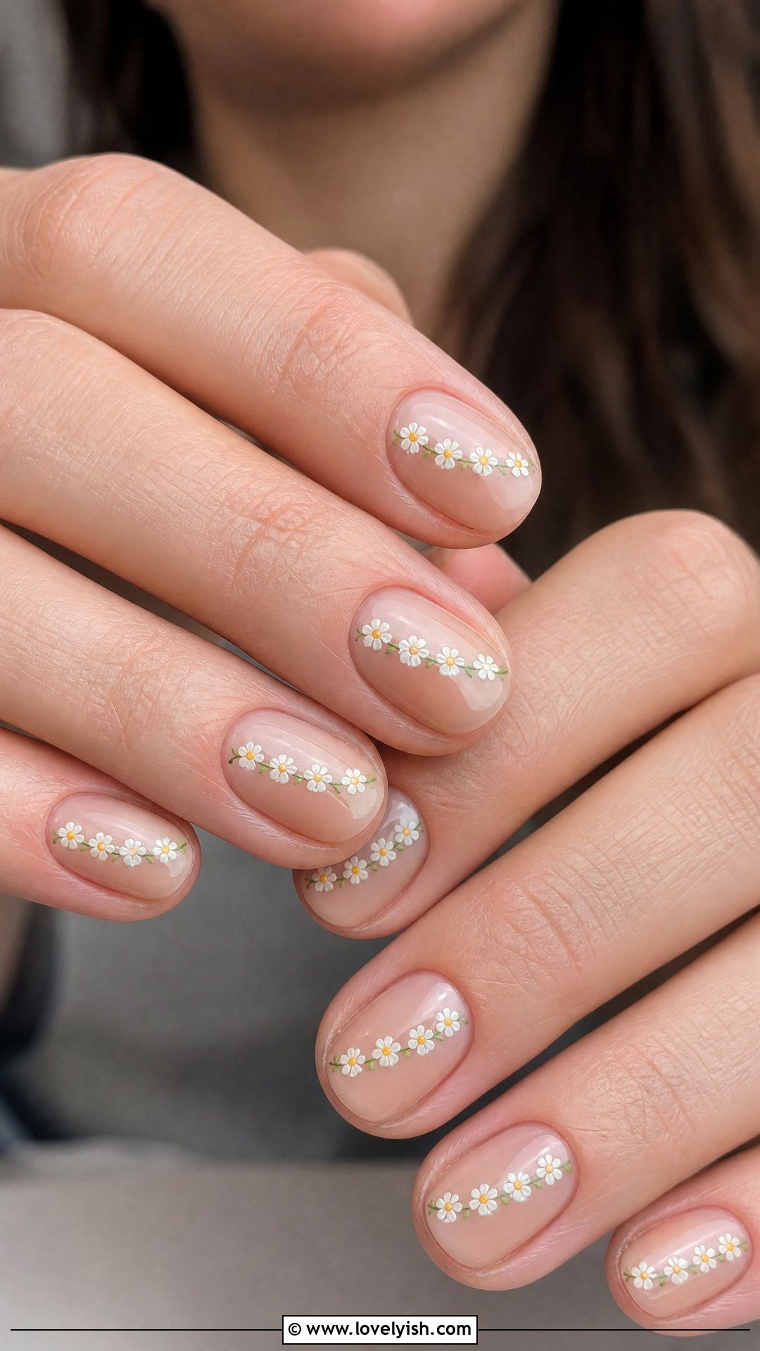 Daisy Chain Nude Nails - 50 flower nails - 50 flower nails
