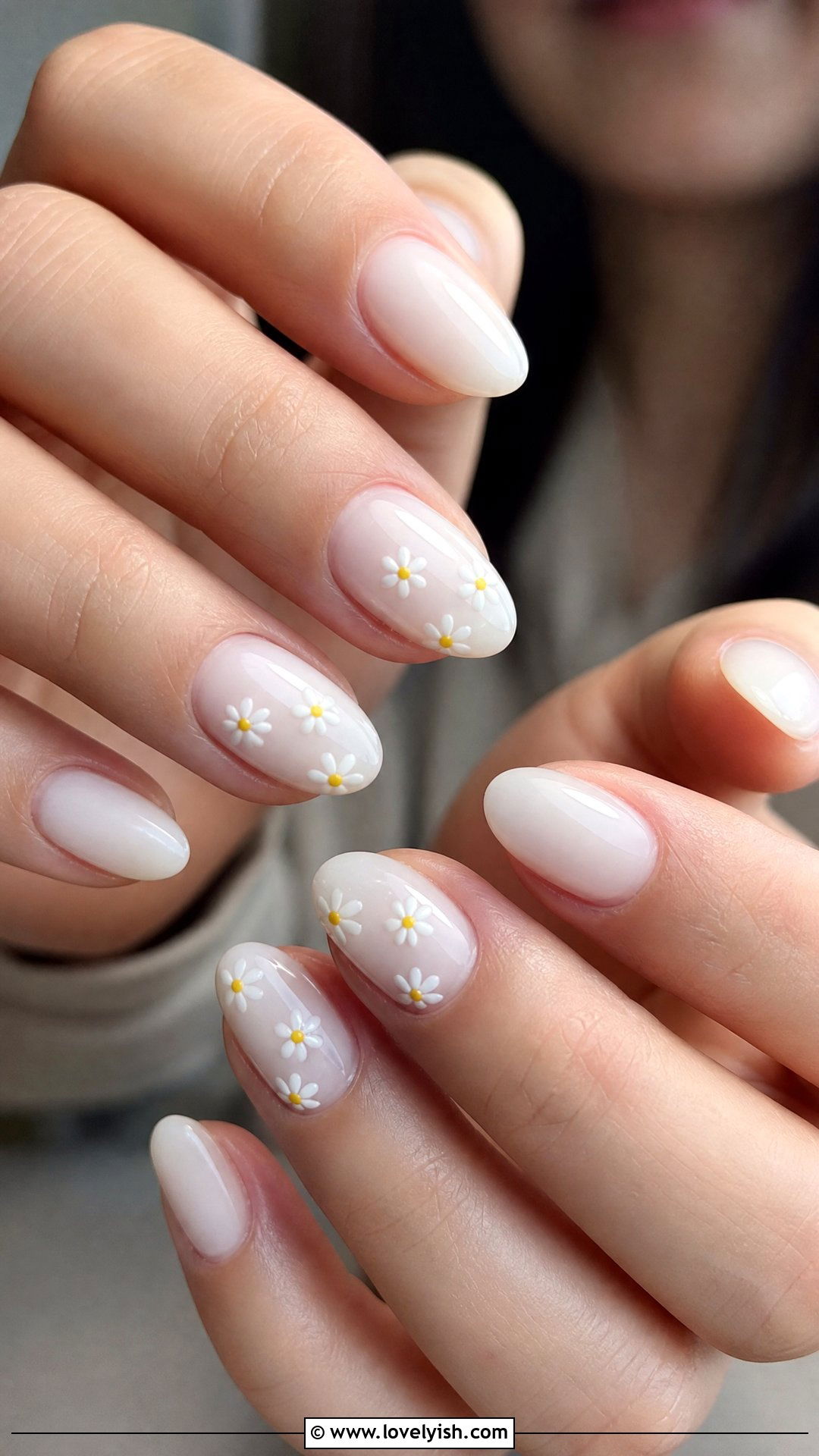 Daisy Floral Milky White Nails - 38 may nail ideas - 38 may nail ideas