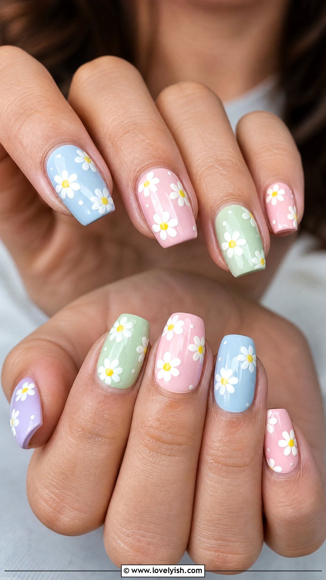 Daisy Flower Short Coffin Nails - 50 short coffin nails - 50 short coffin nails