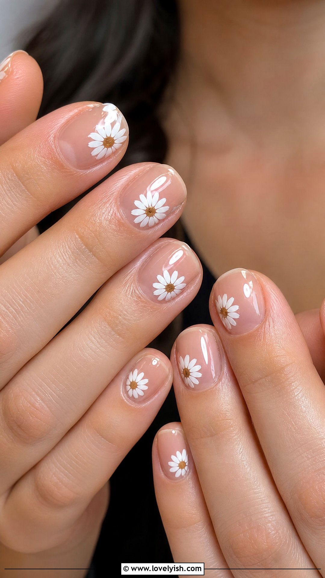 Daisy Negative Space Nails - 50 daisy nails - 50 daisy nails