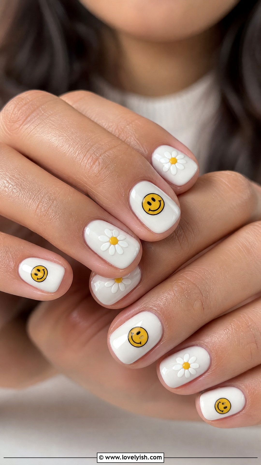 Daisy and Smiley Face Nails - 50 daisy nails - 50 daisy nails