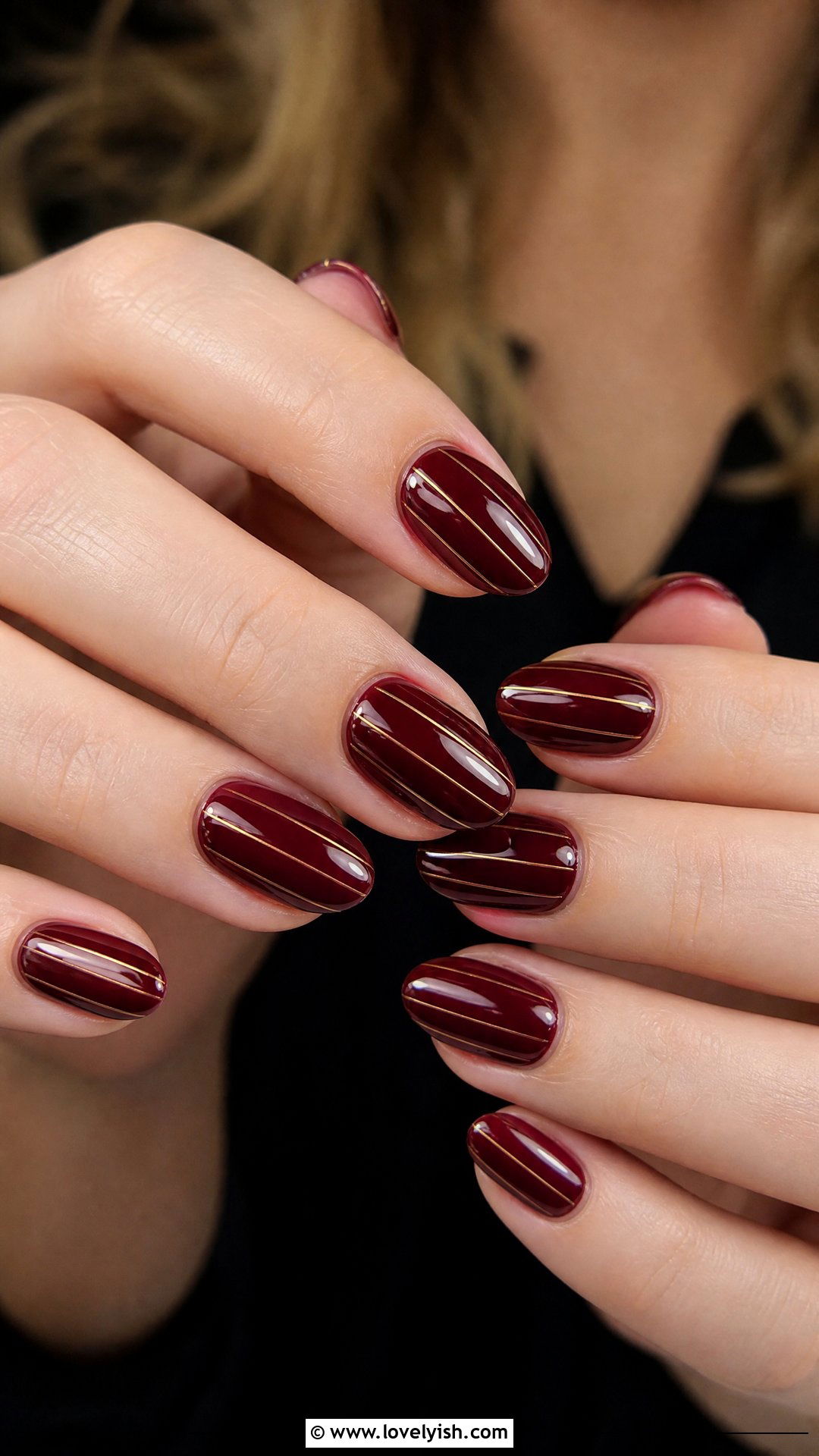 Dark Red With Gold Pinstripe Nails - 50 dark red nails - 50 dark red nails