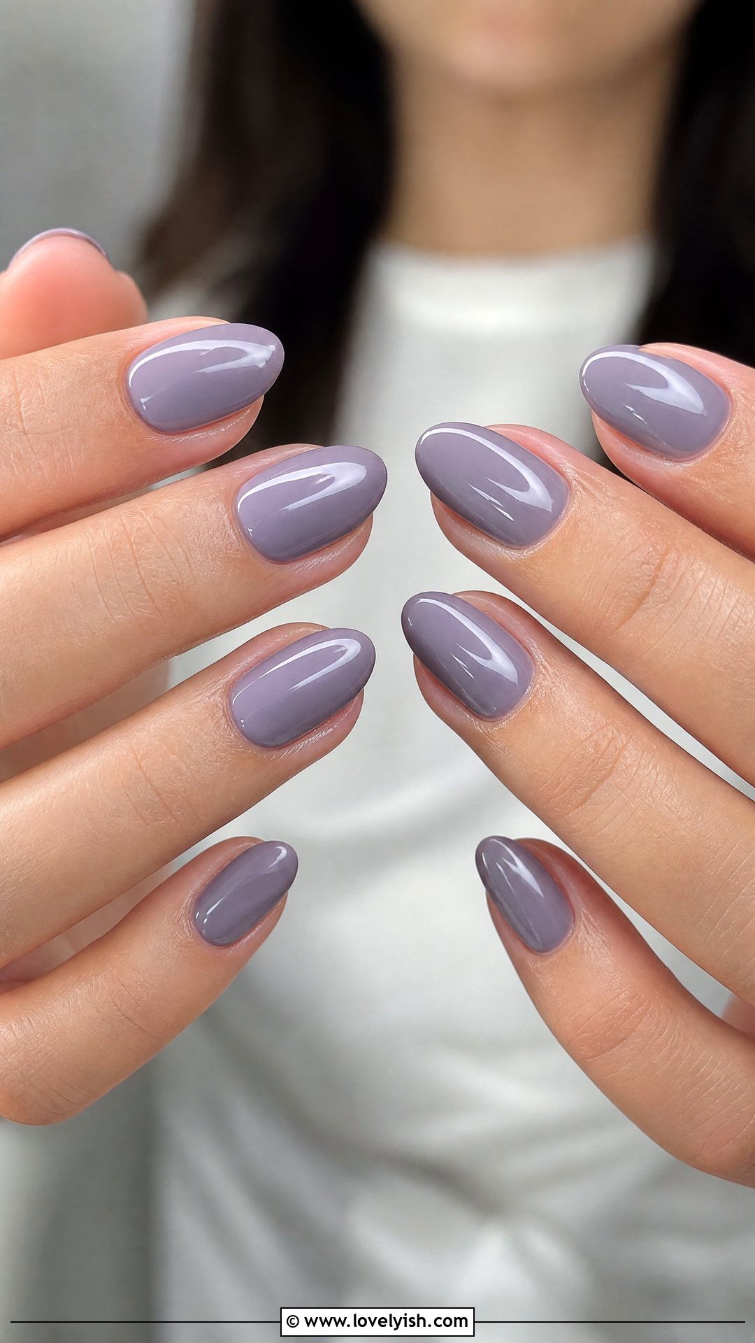 Dusty Lilac Glossy Nails - 50 classy nails - 50 classy nails