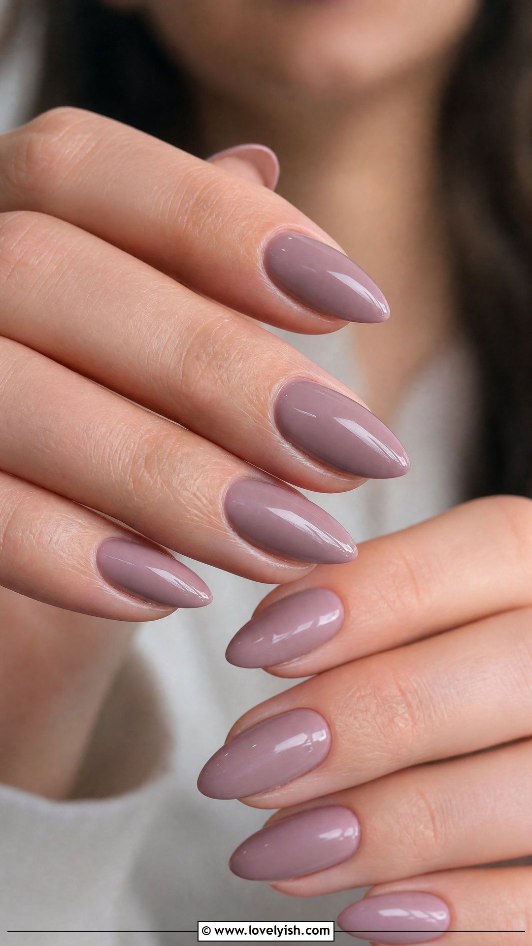 Dusty Mauve Minimalist Nails - 50 elegant nails - 50 elegant nails