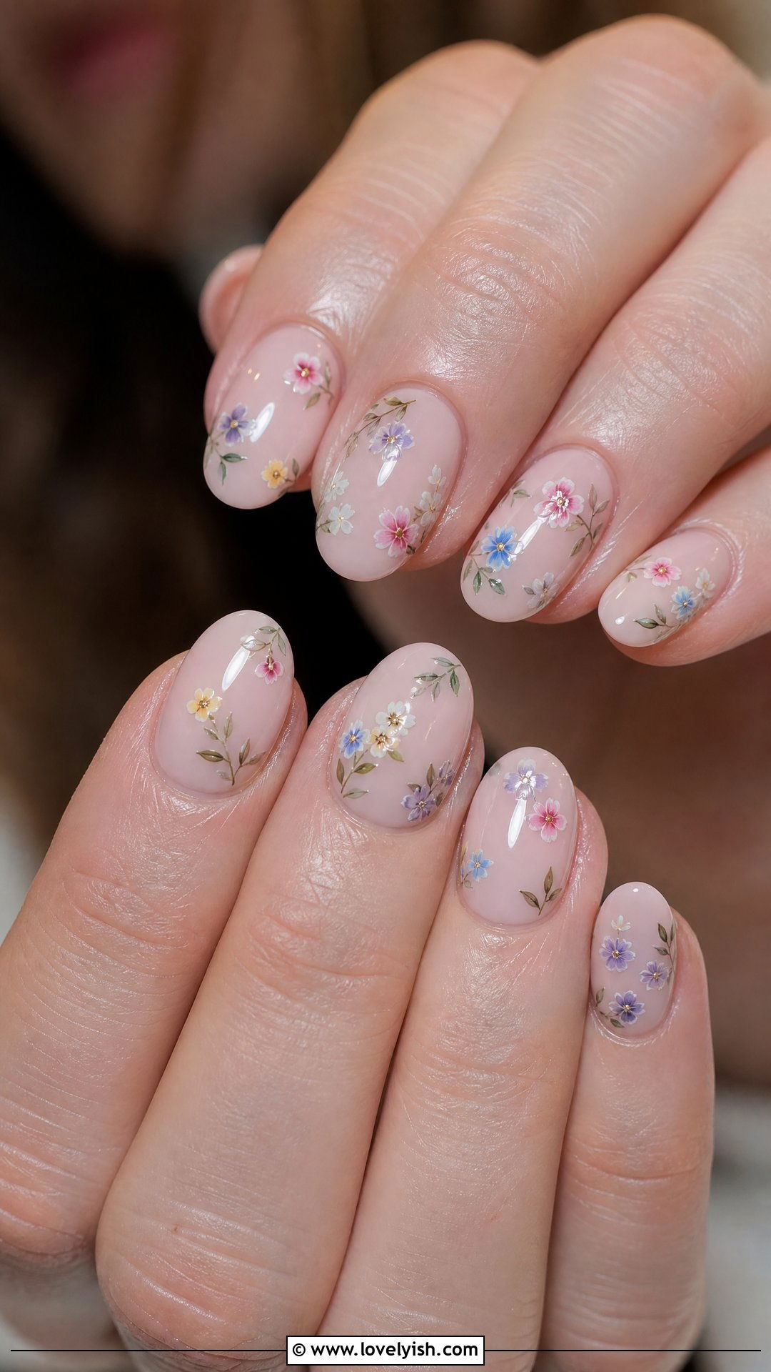 Floral Round Nails - 50 round nails - 50 round nails