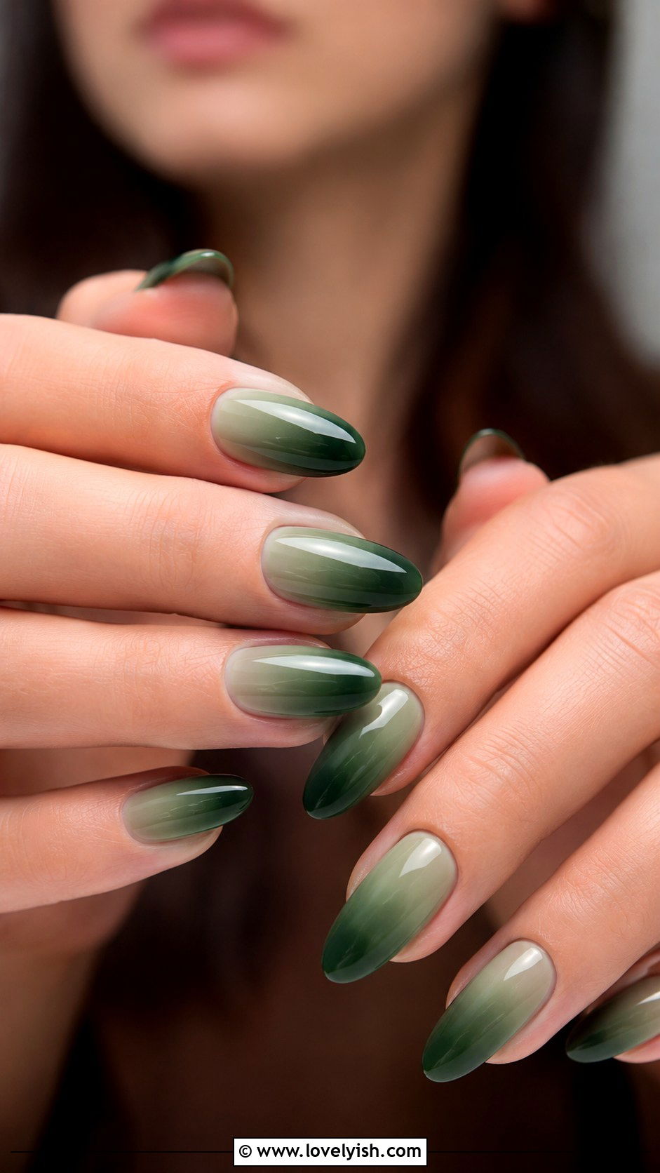 Forest Green Ombre Nails - 25 green nail design ideas - 25 green nail design ideas
