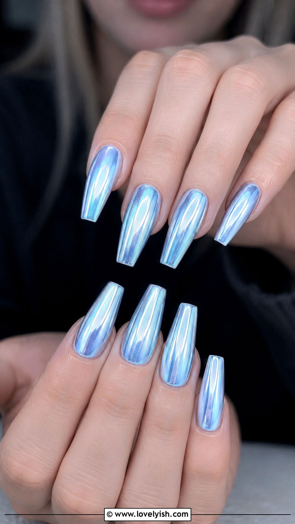Frosty Blue Chrome Nails - 25 holiday nail designs - 25 holiday nail designs