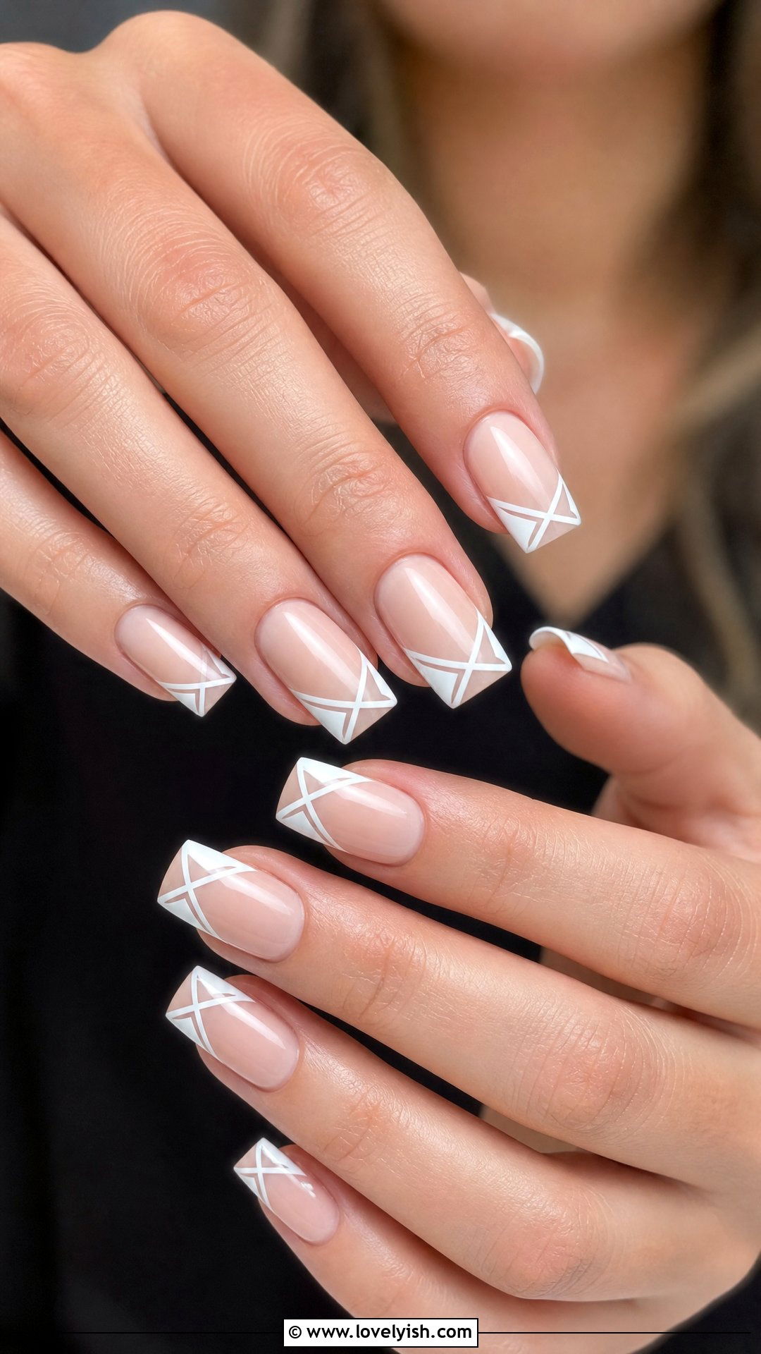 Geometric French Tip - 50 french manicure - 50 french manicure