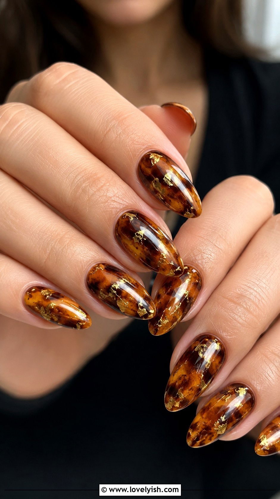 Gilded Tortoiseshell Nails - 50 luxury nails - 50 luxury nails