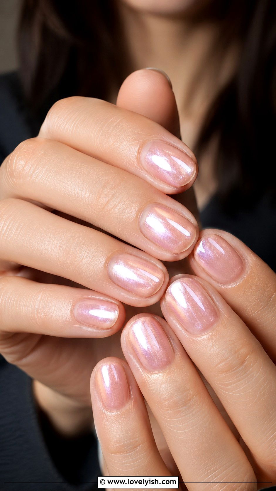 Glazed Donut Nails - 33 minimalist nail designs - 33 minimalist nail designs