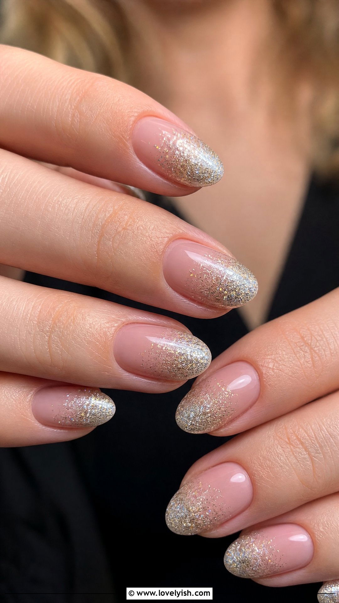 Glitter Ombre Short Almond Nails - 50 short almond nails - 50 short almond nails