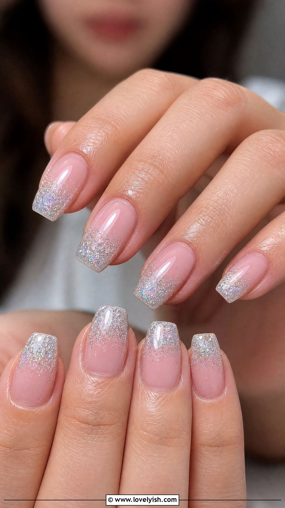 Glitter Ombre Short Coffin Nails - 38 short coffin nail designs - 38 short coffin nail designs