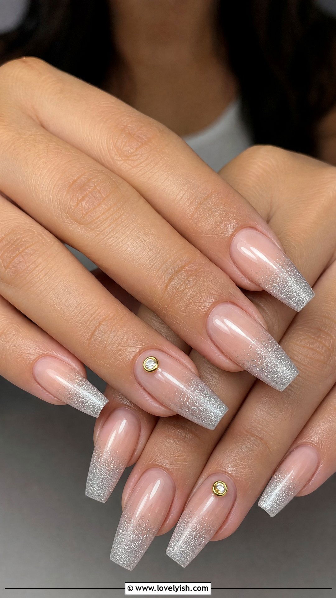 Glitter Ombre Tips With Bezel Rhinestone Accent - 29 nail designs with rhinestones - 29 nail designs with rhinestones