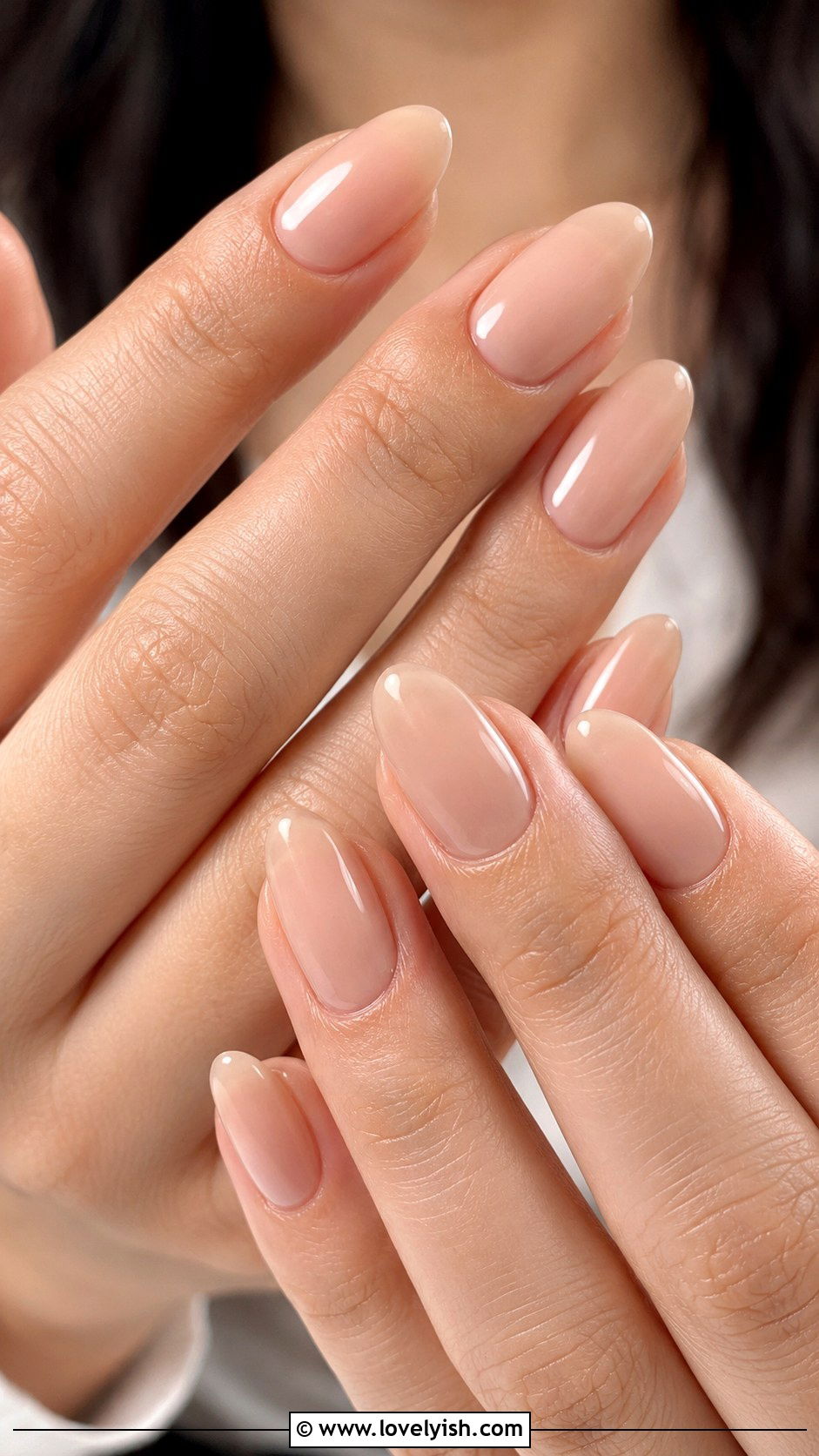 Glossy Almond Nude Nails - 33 minimalist nail designs - 33 minimalist nail designs