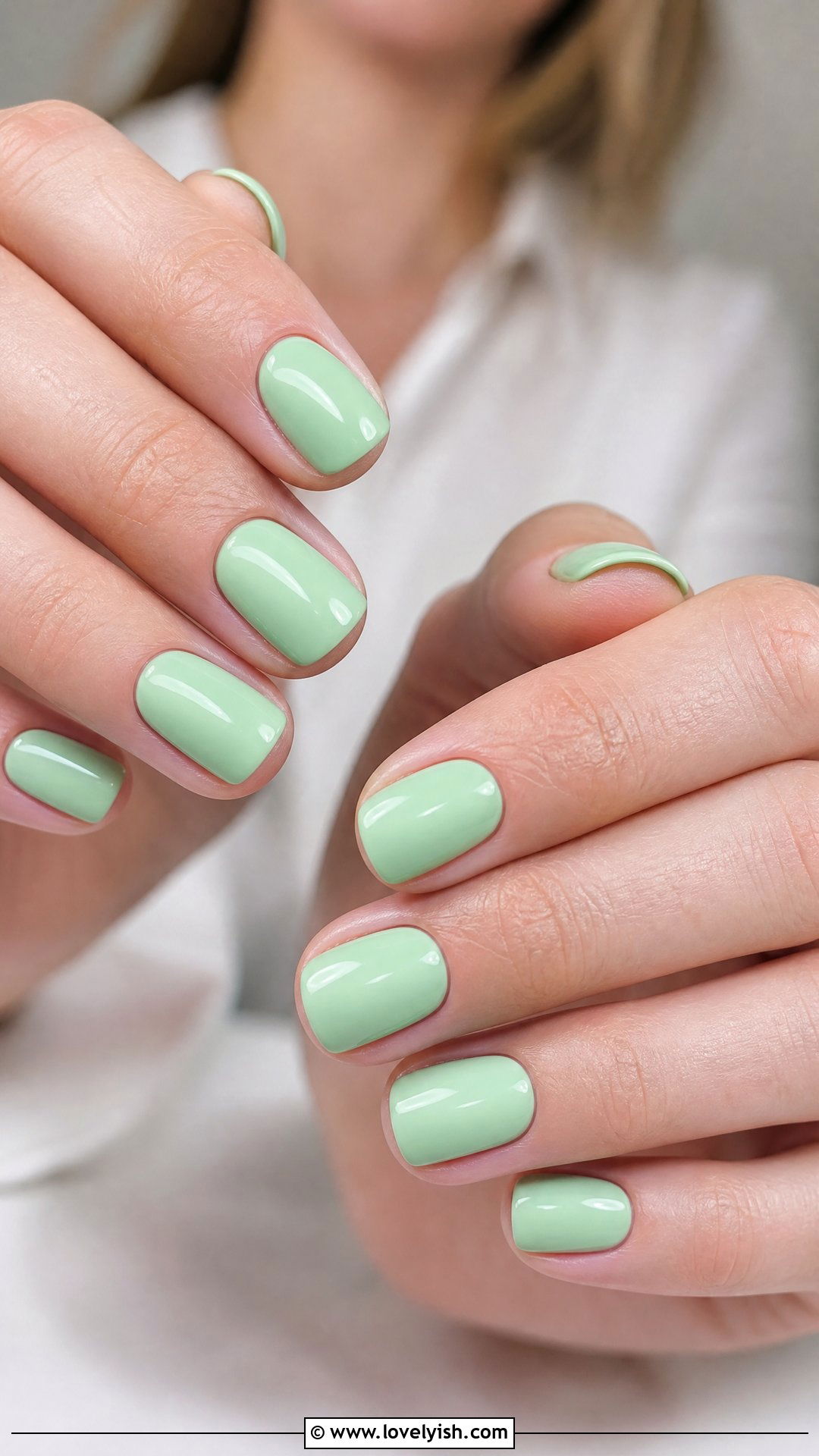 Glossy Mint Short Nails - 50 classy short nail designs - 50 classy short nail designs