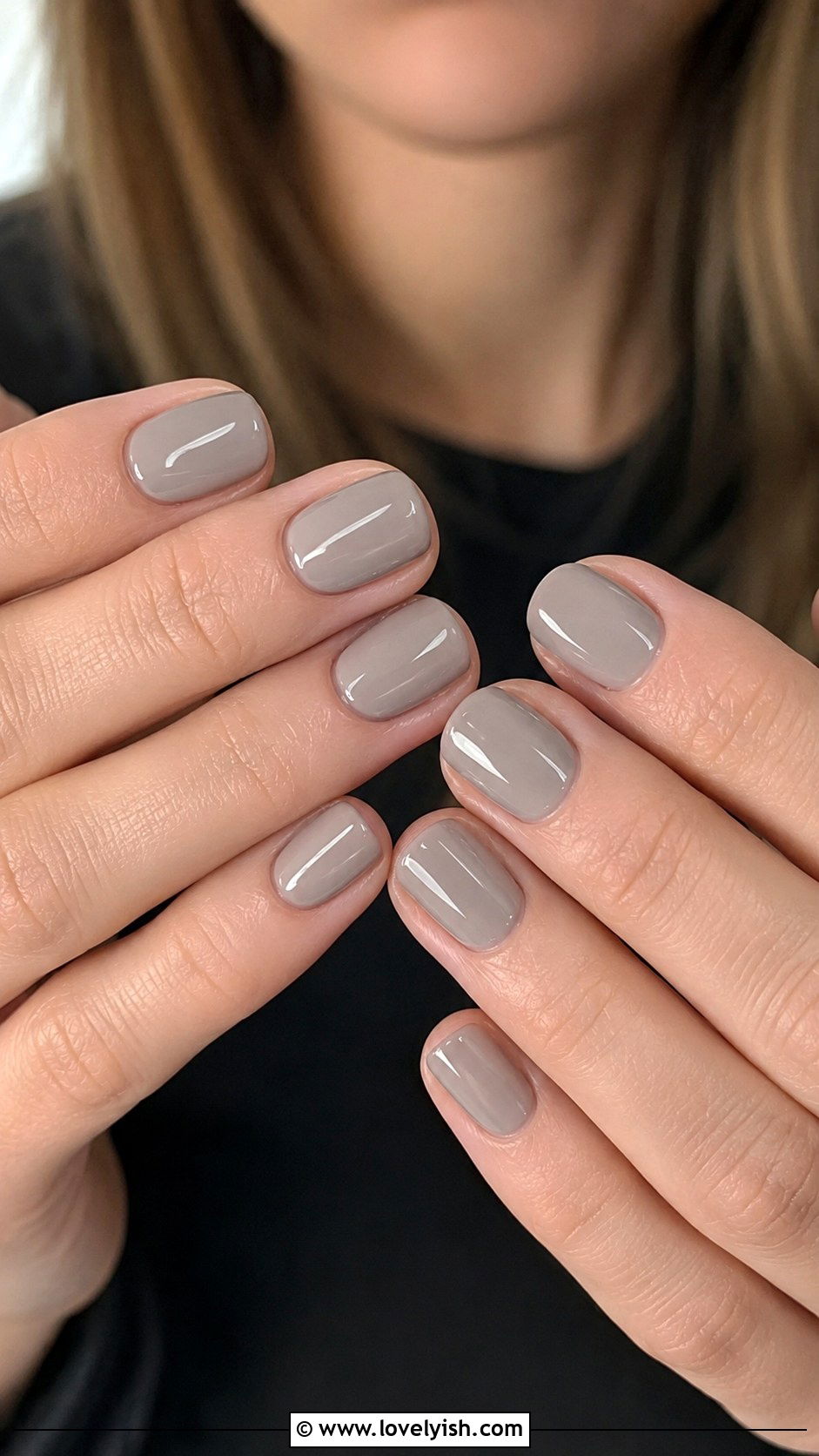 Greige Nails - 50 minimalist nails - 50 minimalist nails