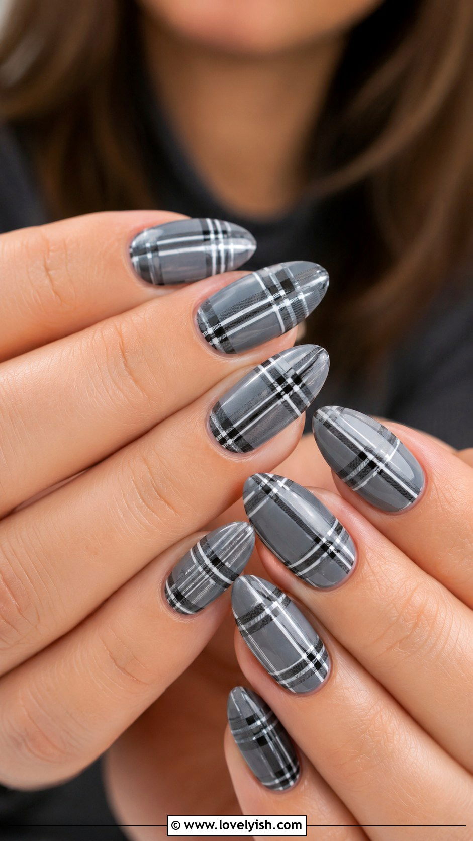Grey Plaid Pattern Nails - 50 grey nail designs - 50 grey nail designs