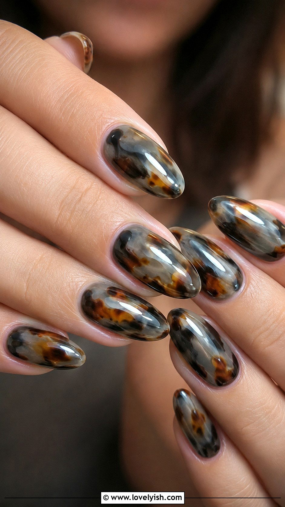 Grey Tortoise Shell Pattern Nails - 50 grey nail designs - 50 grey nail designs