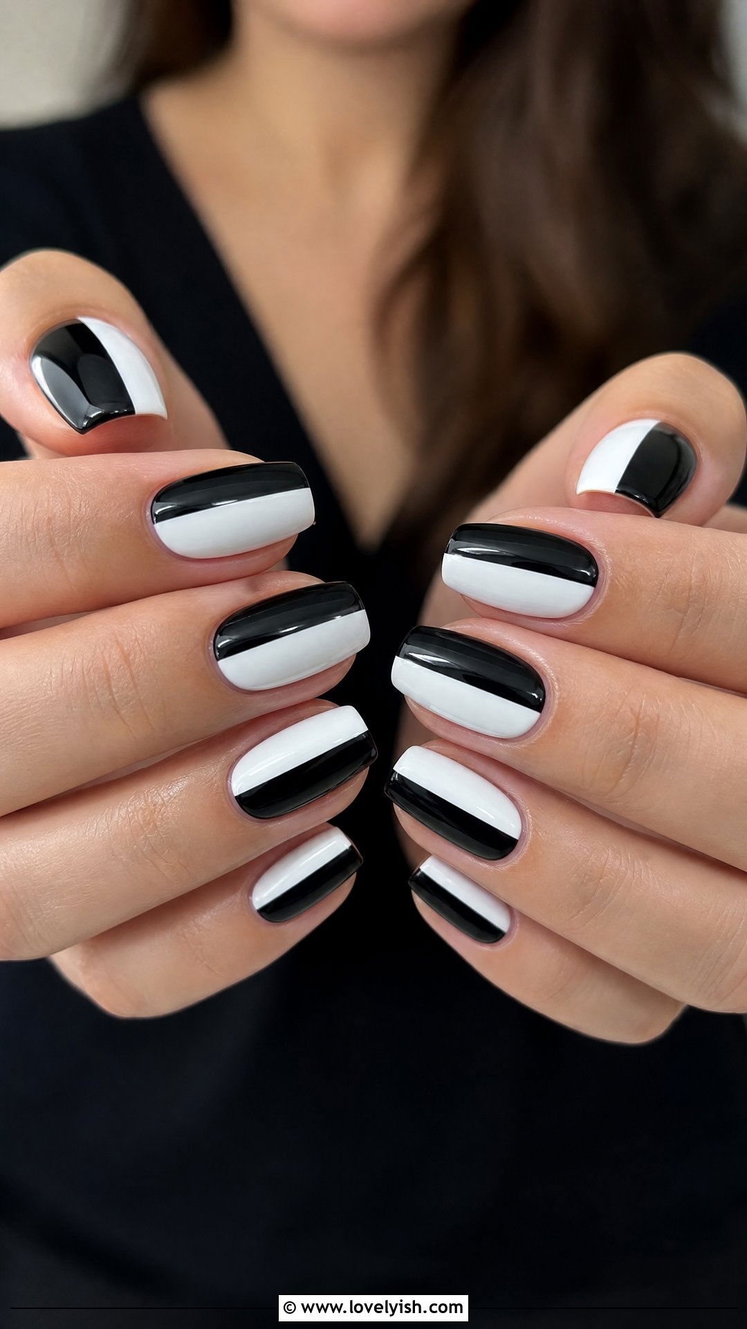 Half Black Half White Split Nails - 25 black and white nail art ideas - 25 black and white nail art ideas