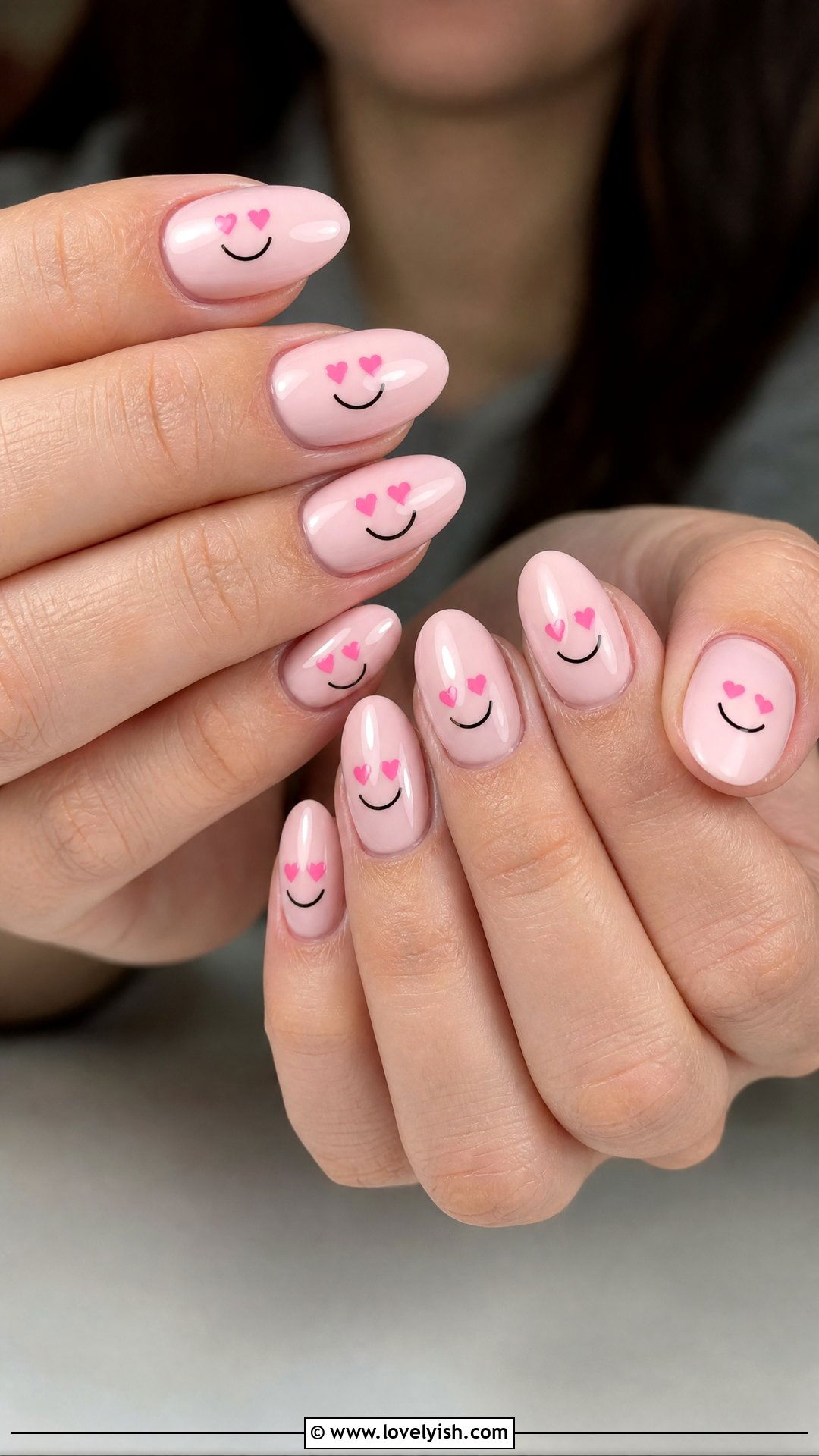 Heart Eye Smiley Face Nails - 50 smiley face nails - 50 smiley face nails