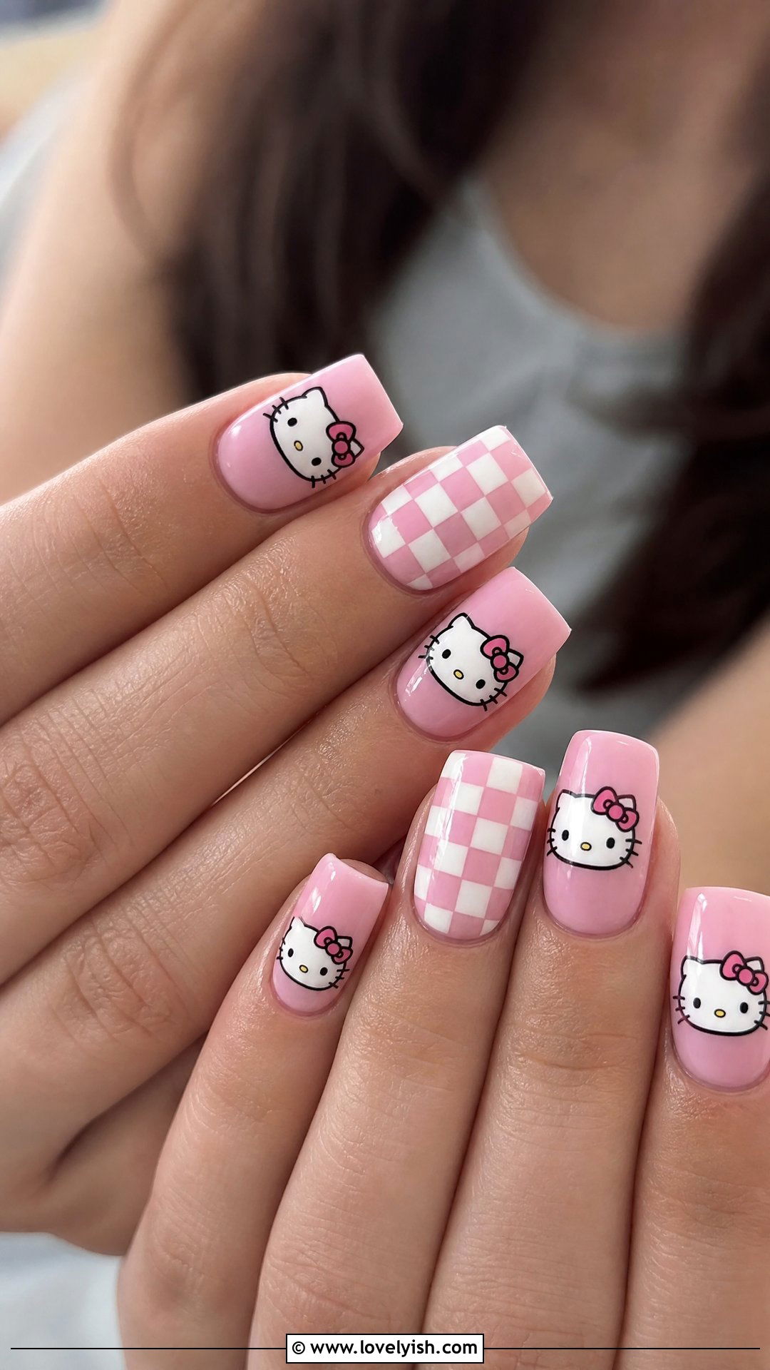 Hello Kitty Nails With Checkered Print - 25 hello kitty nail designs - 25 hello kitty nail designs