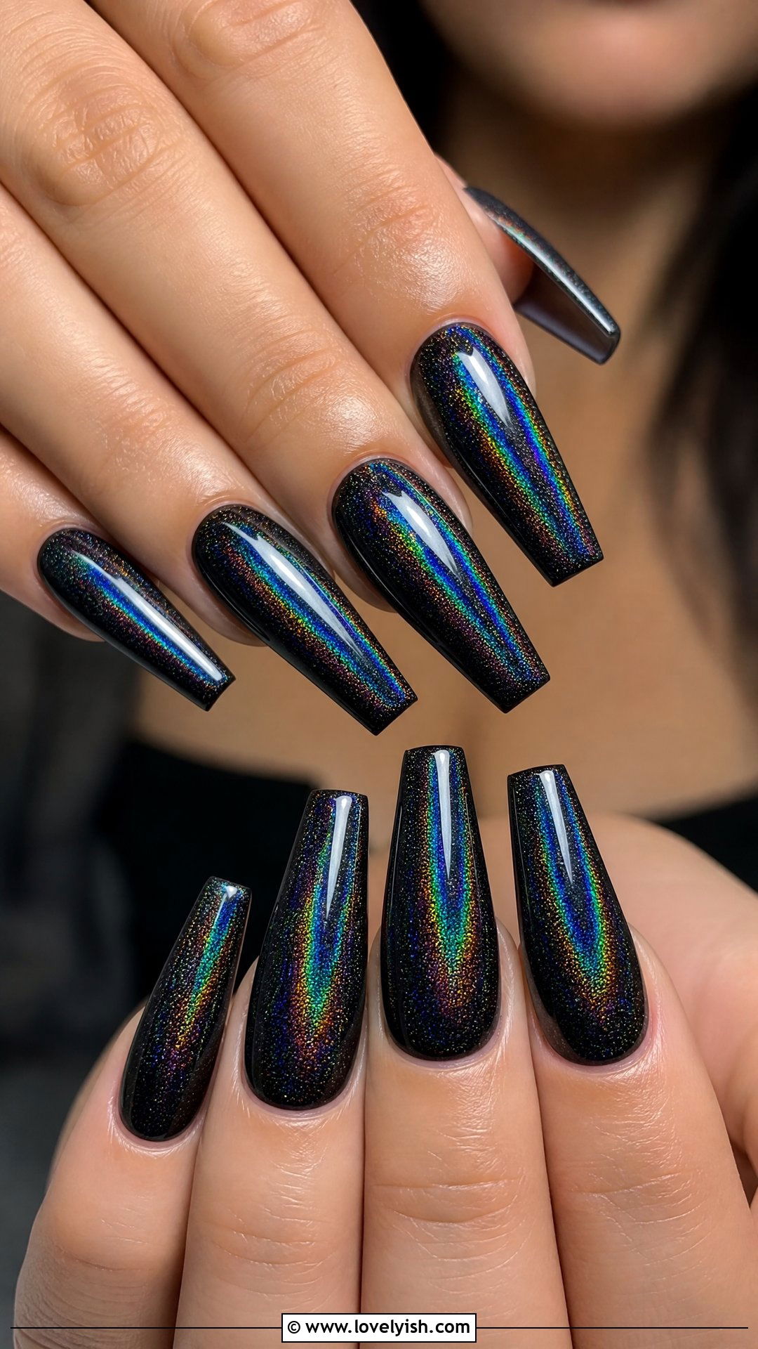 Holographic Black Nails - 50 edgy nails - 50 edgy nails