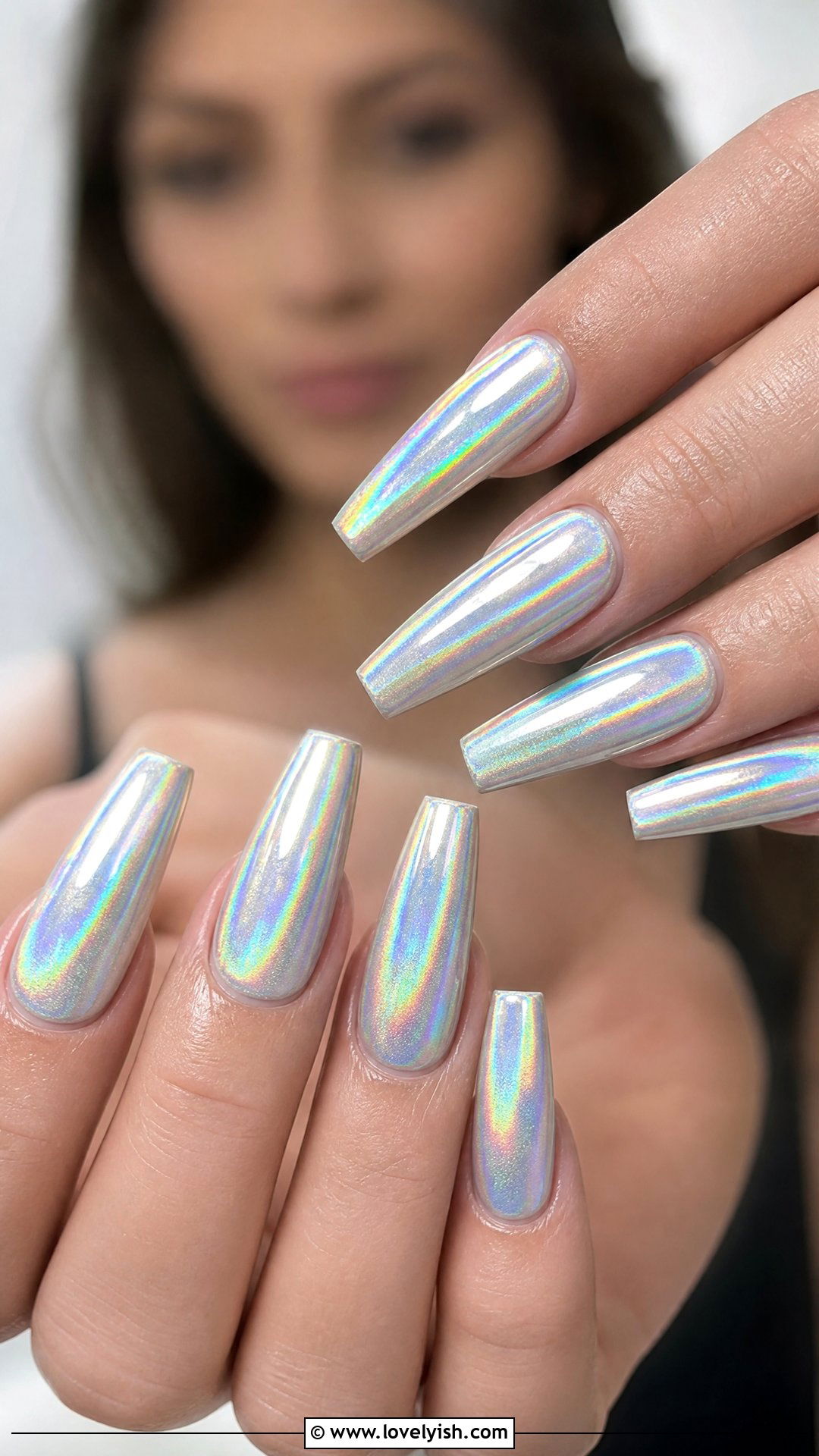 Holographic Chrome Christmas Nails - 25 christmas nail designs - 25 christmas nail designs