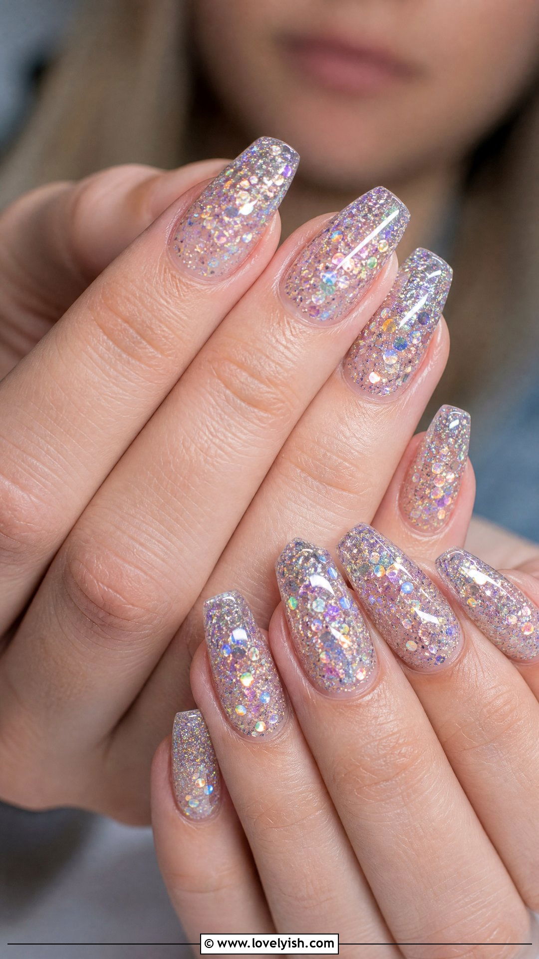 Holographic Glitter Nails - 47 nail inspiration - 47 nail inspiration