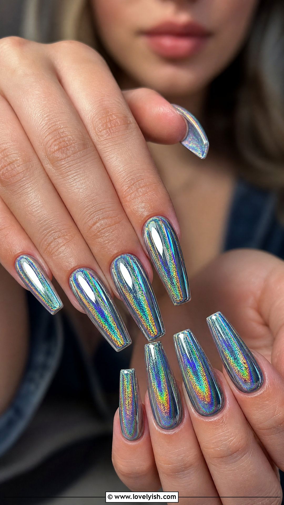 Holographic Silver Chrome Nails - 28 nail designs for long nails - 28 nail designs for long nails