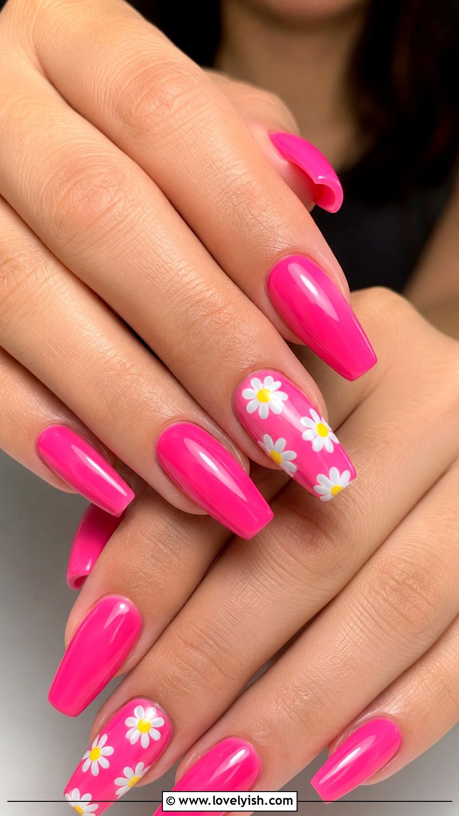 Hot Pink Daisy Nails - 42 spring nail ideas - 42 spring nail ideas
