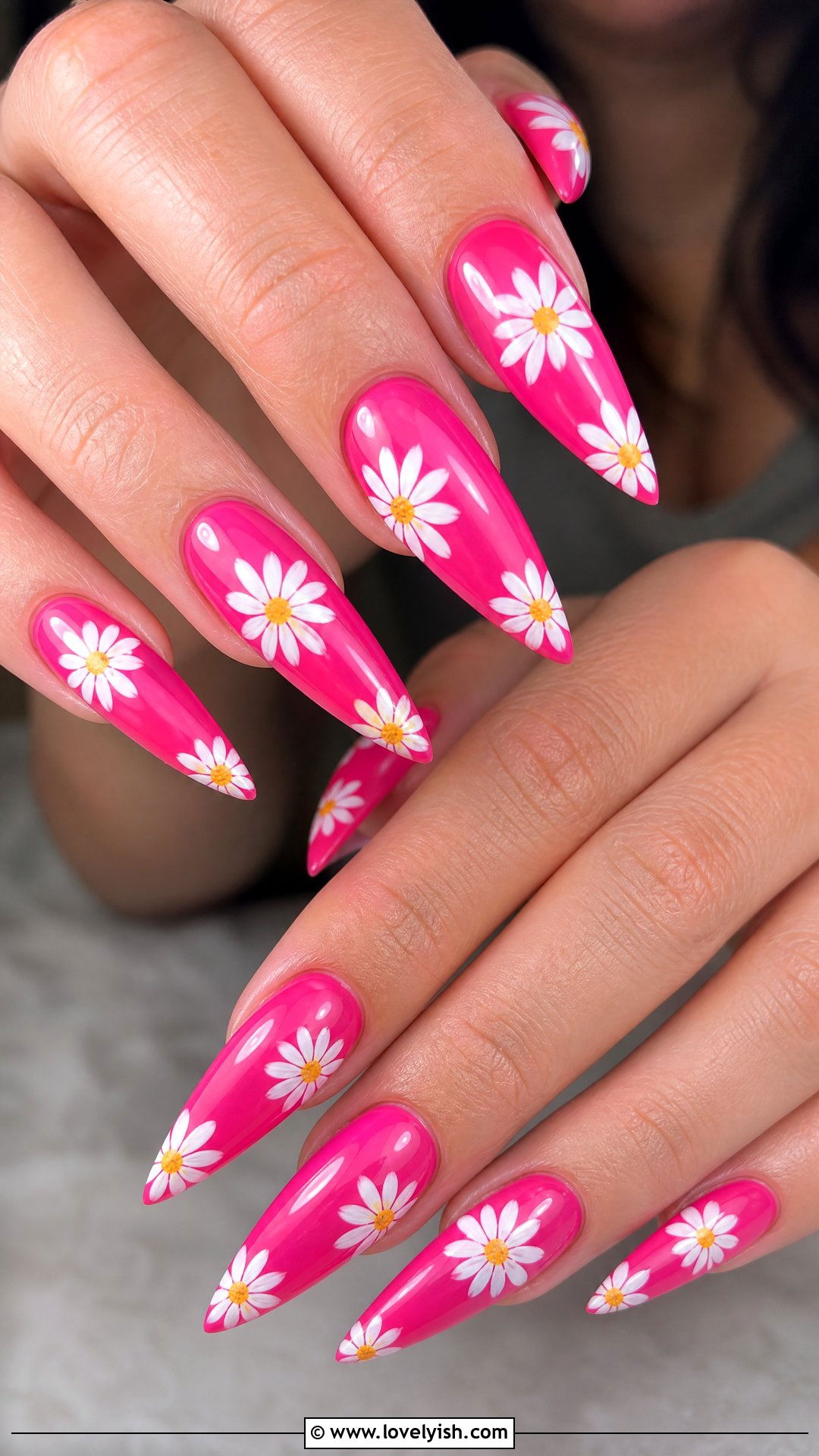 Hot Pink Daisy Nails - 50 daisy nails - 50 daisy nails