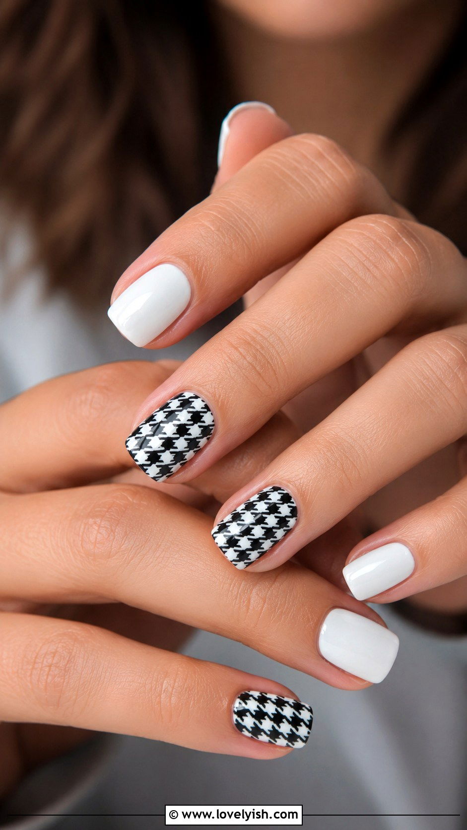 Houndstooth Nail Art - 50 diy nail art - 50 diy nail art