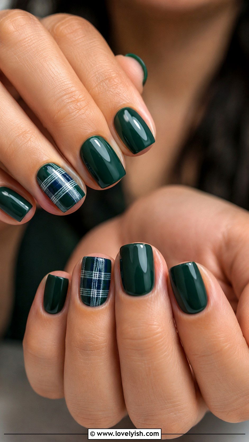 Hunter Green Plaid Nails - 50 preppy nails - 50 preppy nails