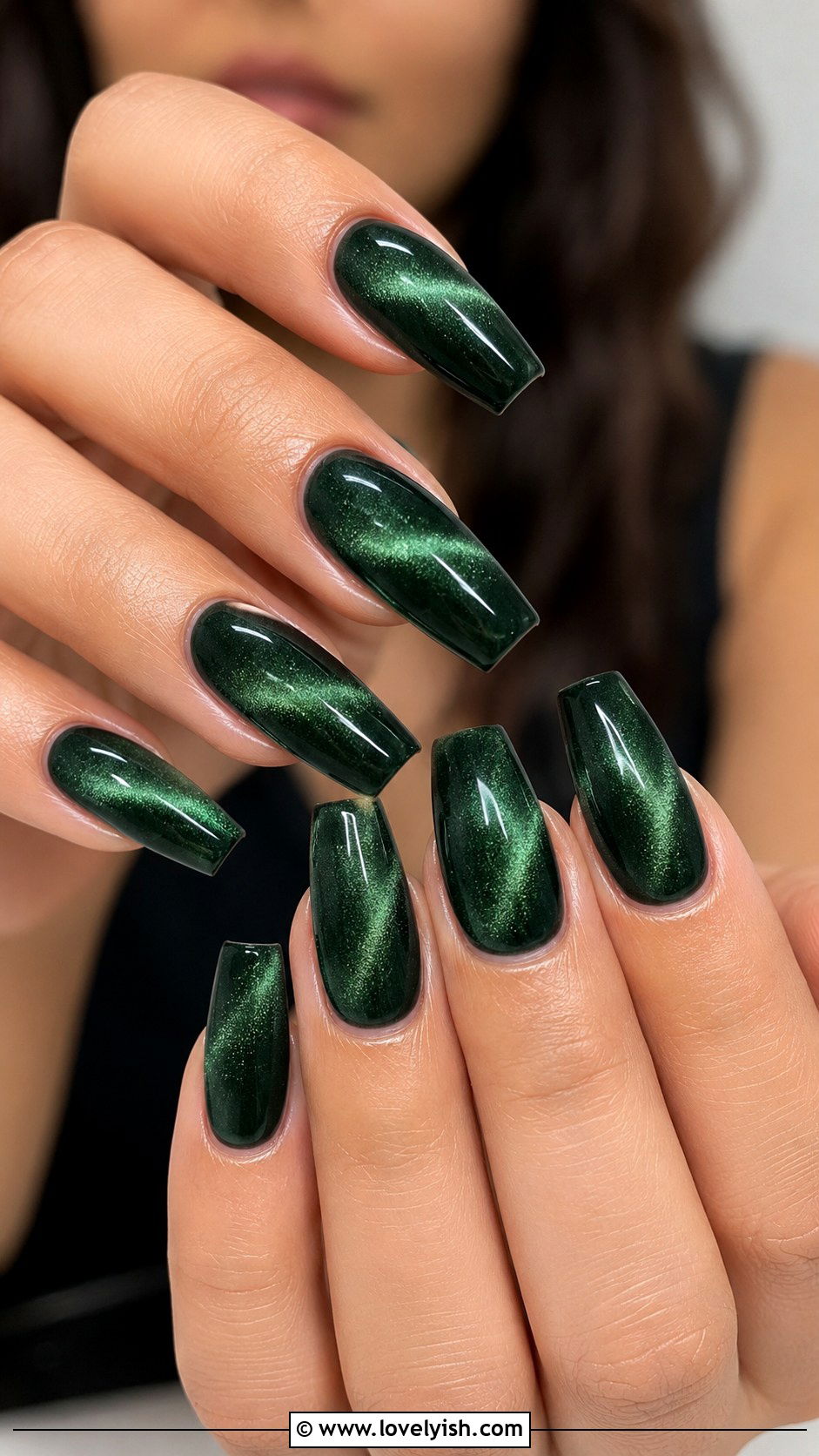 Hunter Green Velvet Nails - 25 green nail design ideas - 25 green nail design ideas