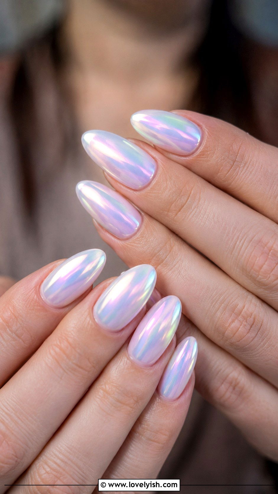 Iridescent Chrome Almond Nails - 50 almond nails - 50 almond nails