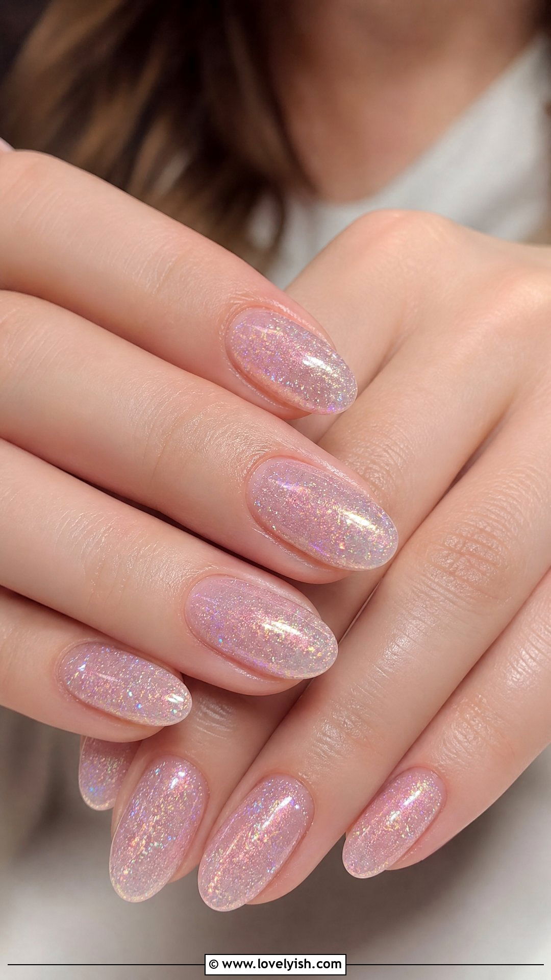 Iridescent Glitter Wedding Nails - 50 classic wedding nails - 50 classic wedding nails