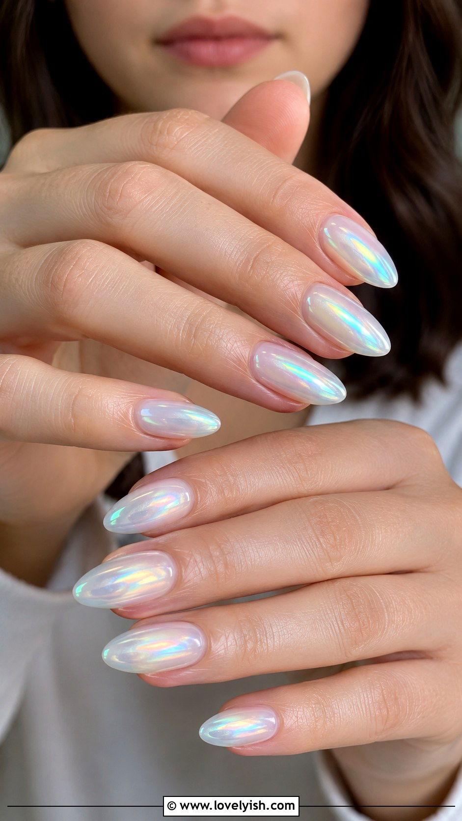 Iridescent Pearl Nails - 25 elegant nail designs - 25 elegant nail designs
